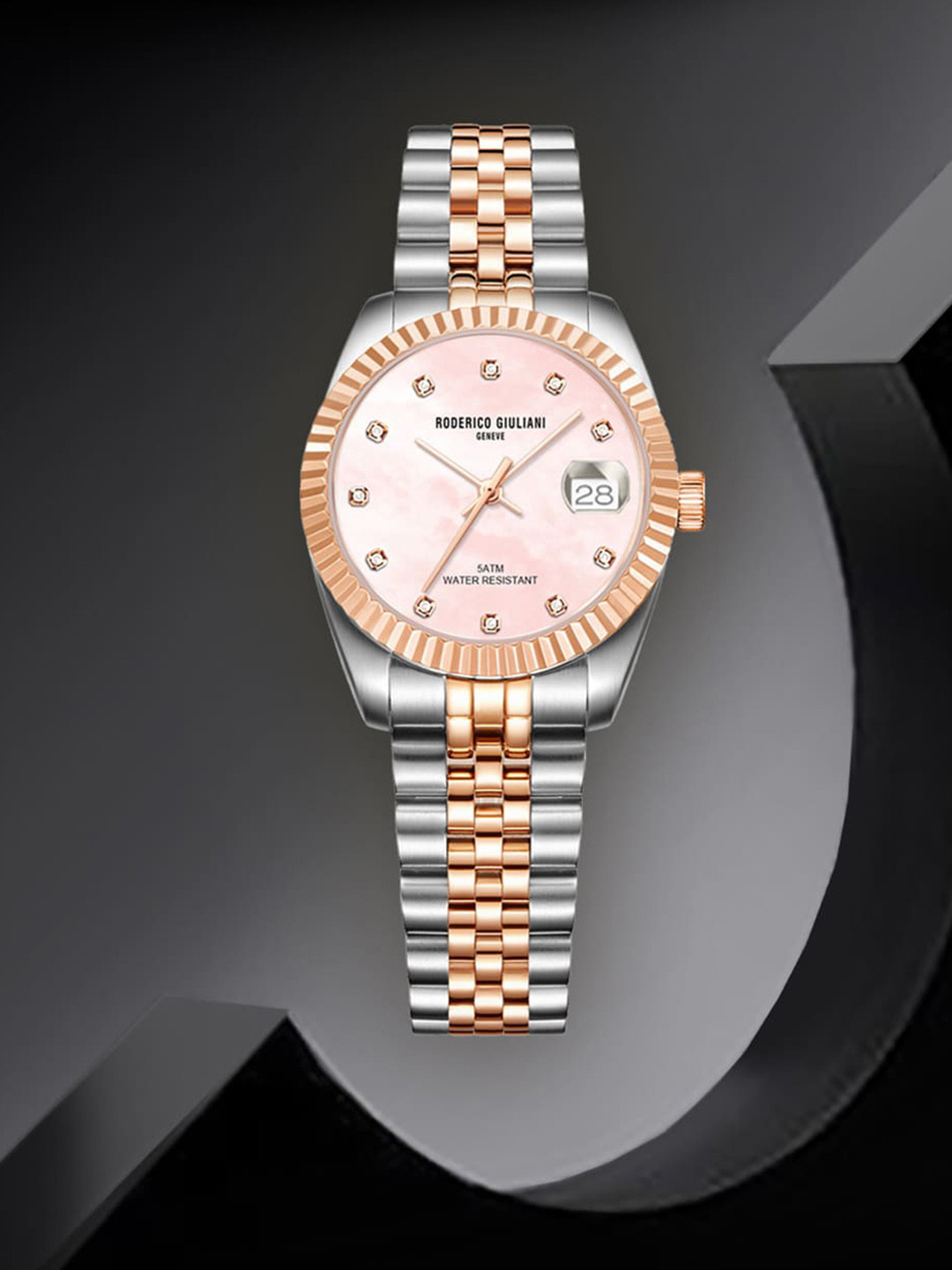 RODERICO GIULIANI Unisex Embellished Bracelet Style Straps Analogue Watch RG-WSTA79000001