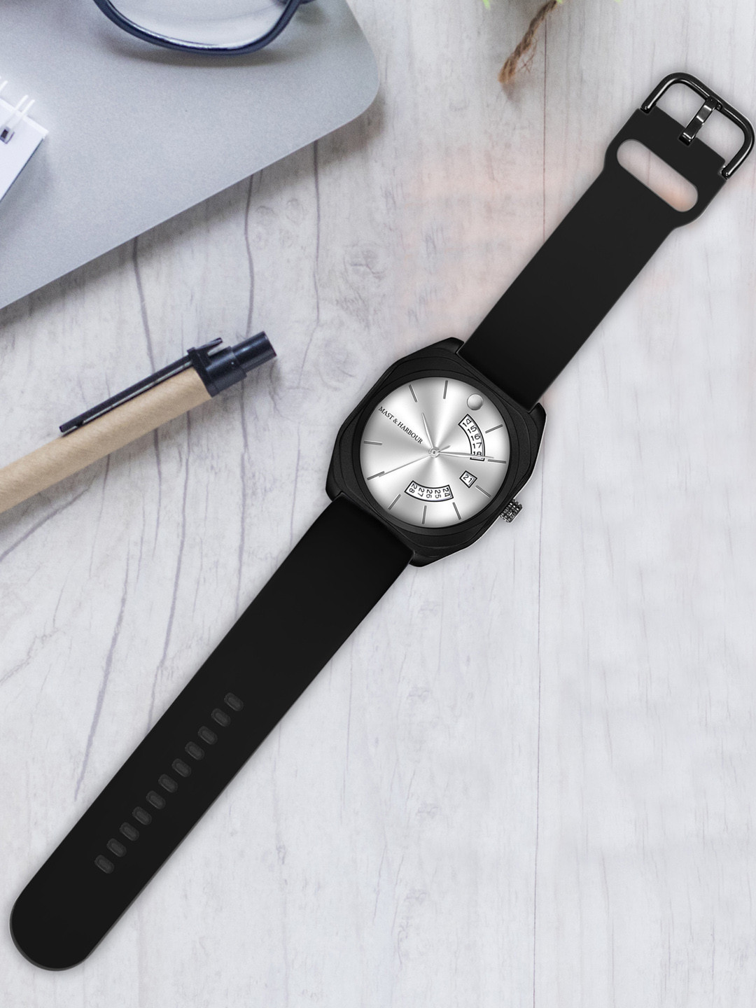 Mast & Harbour Men Stainless Steel Bracelet Style Straps Analogue Watch MH-4705-Silver