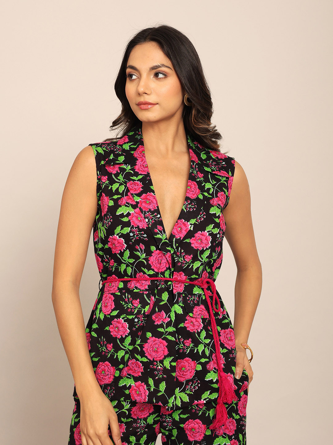 KAORI BY SHREYA AGARWAL Floral Print V-Neck Sleeveless Cotton Shirt Style