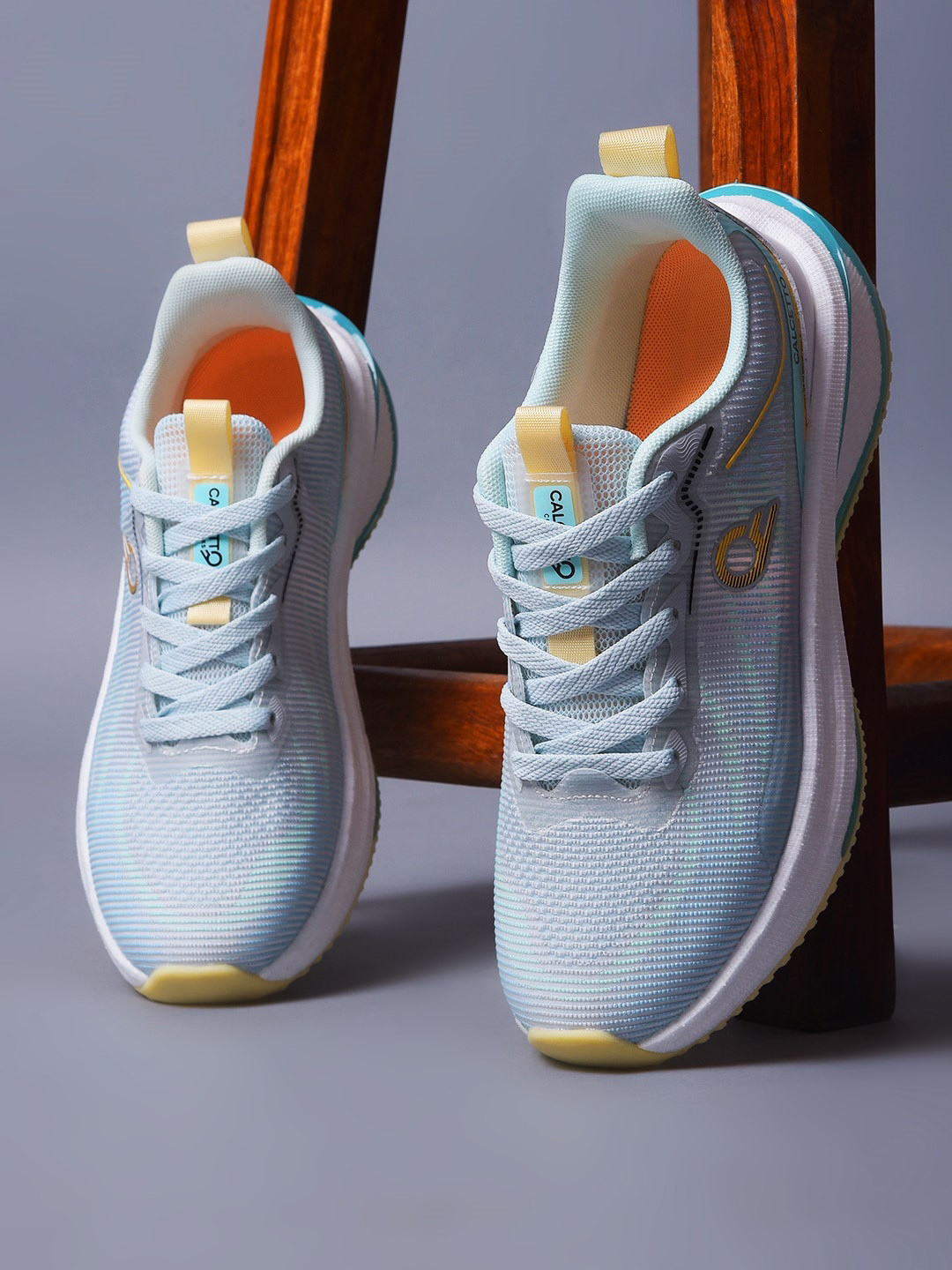 Calcetto Men Textured Sneakers