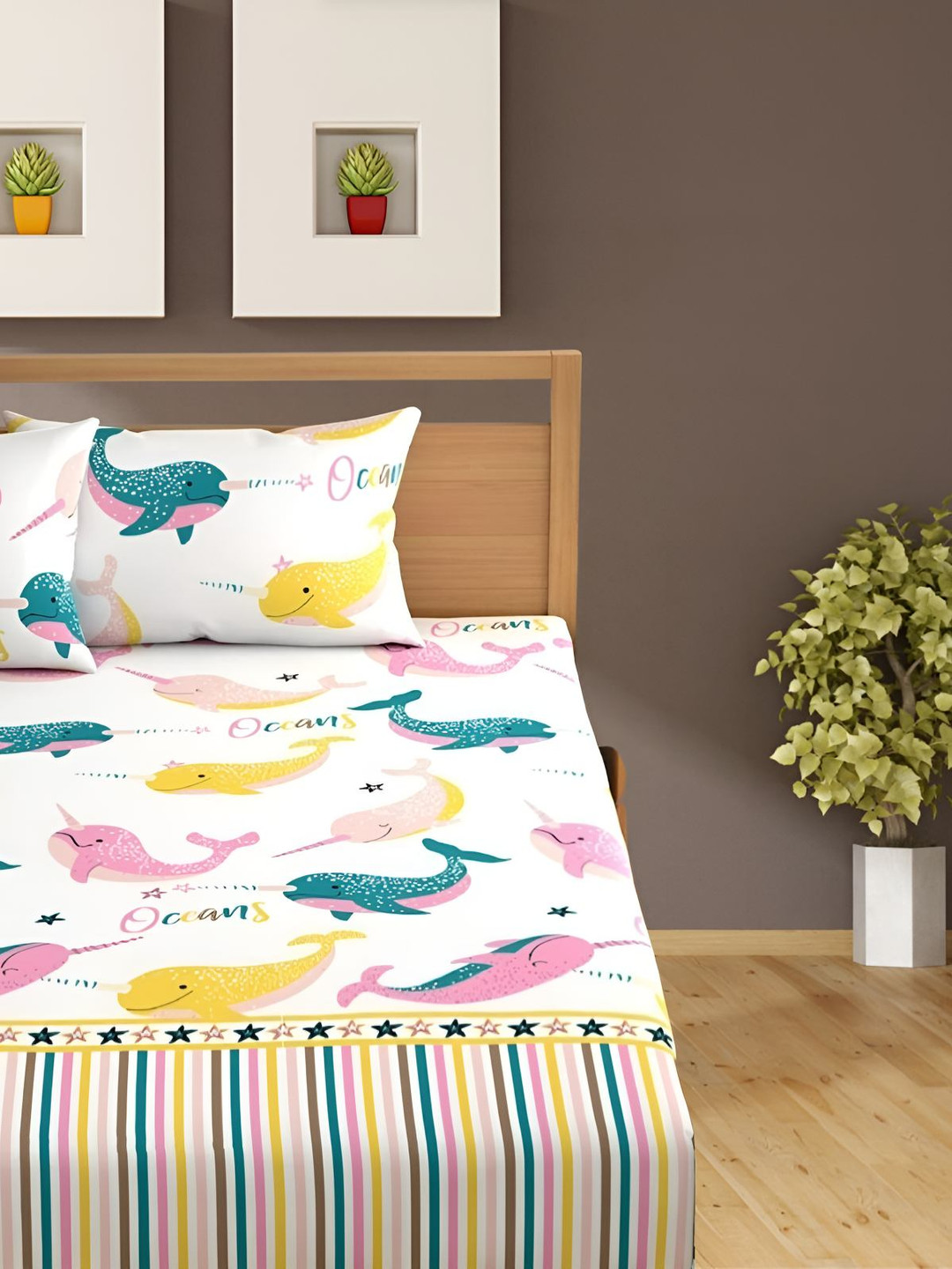 Bajo's White Graphic Cotton 250 TC Fitted King Fine Bedsheet with 2 Pillow Covers-26.9 x 24.6 cm