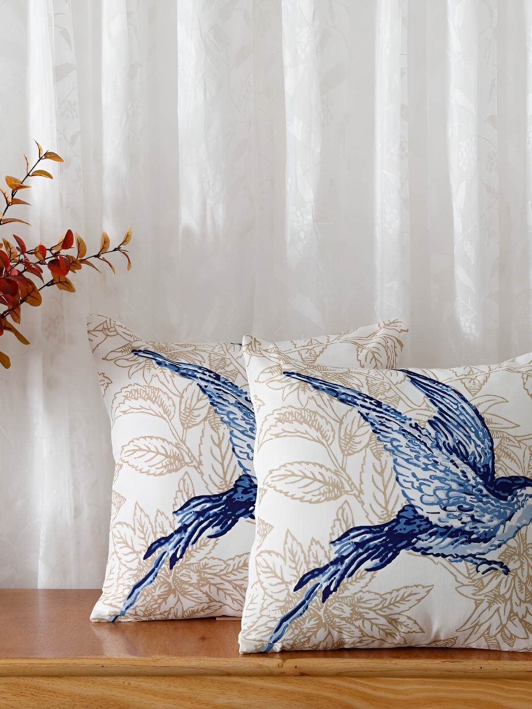 TARAN LIVING Blue & White 2 Pieces Floral Square Cushion Covers