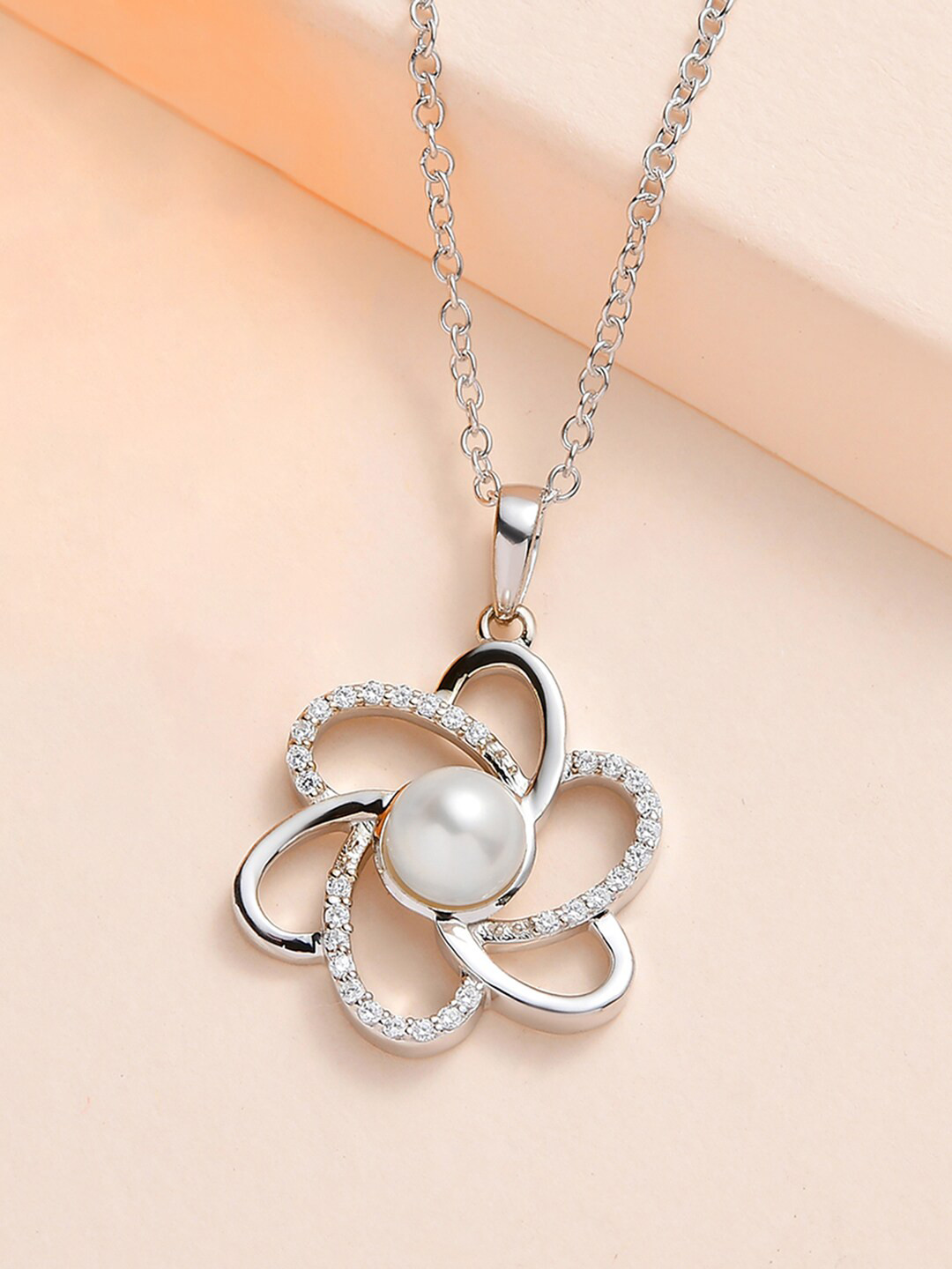 Ornate Jewels 925 Sterling Silver Freshwater pearl Flower Necklace