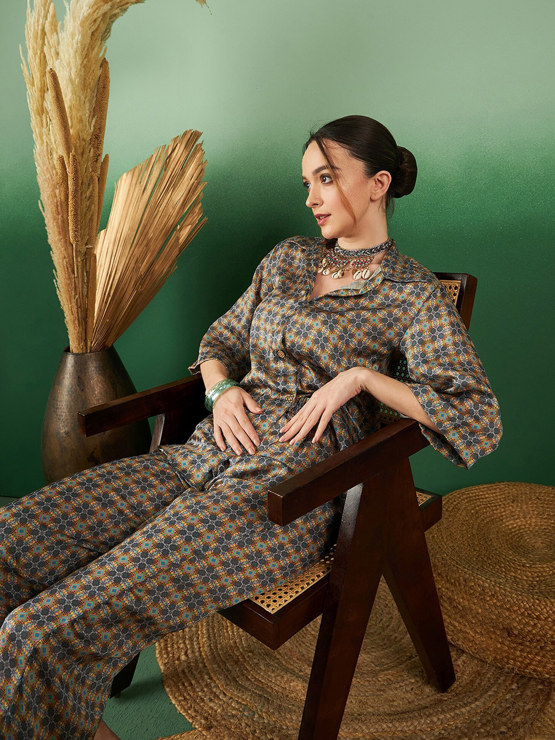 Sangria Brown Geometric Printed Mid-Rise Shirt With Trousers