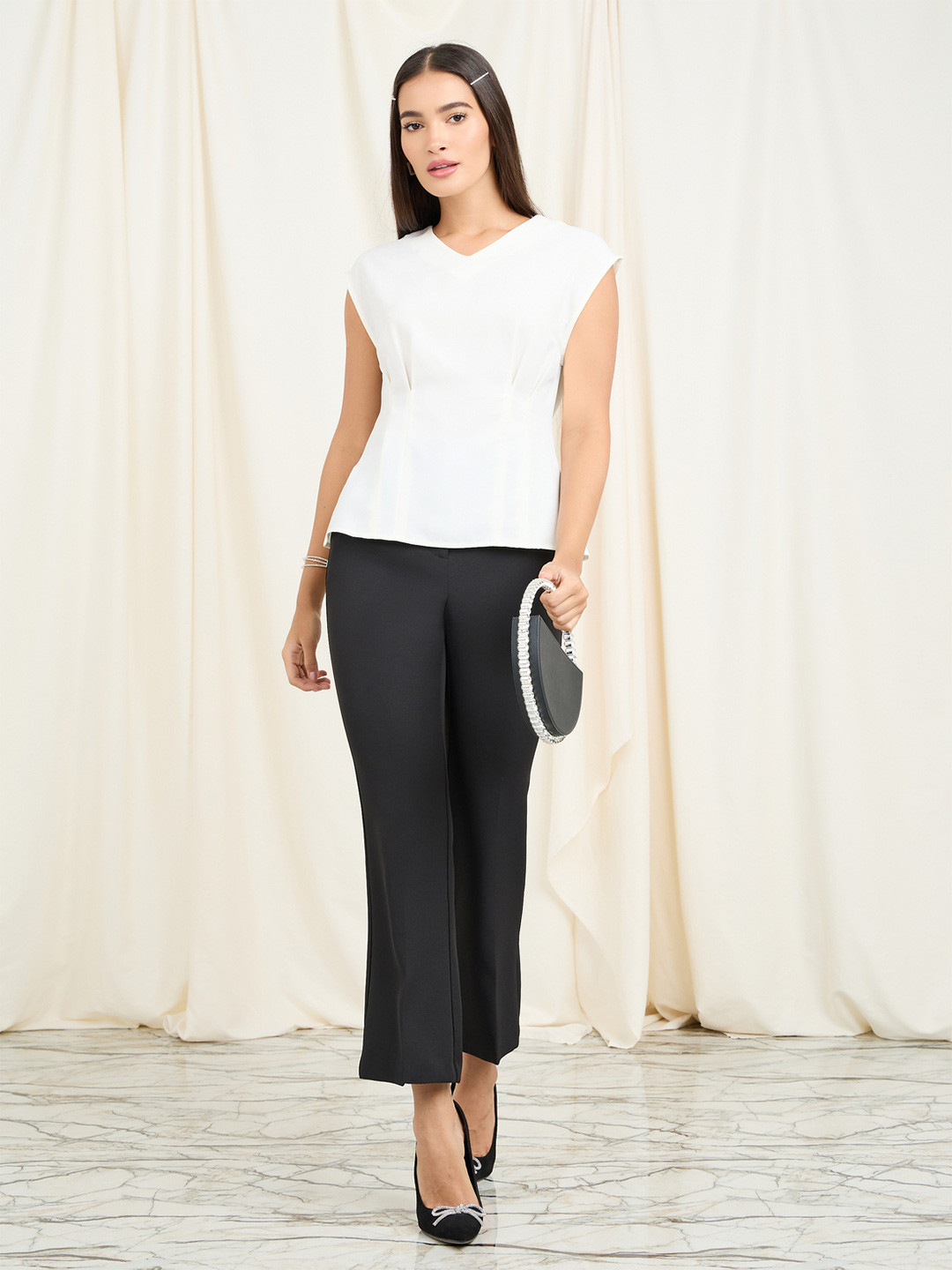 Styli Off White V-Neck Extended Sleeves Fold Pleated Detail Top