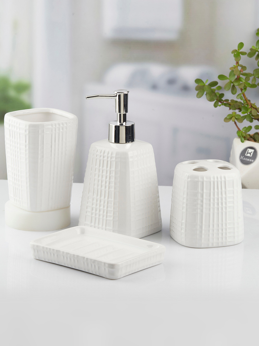Kookee White 4 Pieces Abstract Ceramic Bath Accessories Set