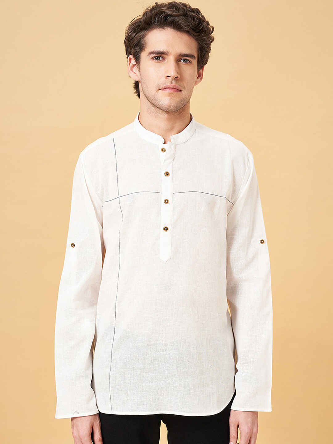 indus route by Pantaloons Men Mandarin Collar Roll Up Sleeves Kurta