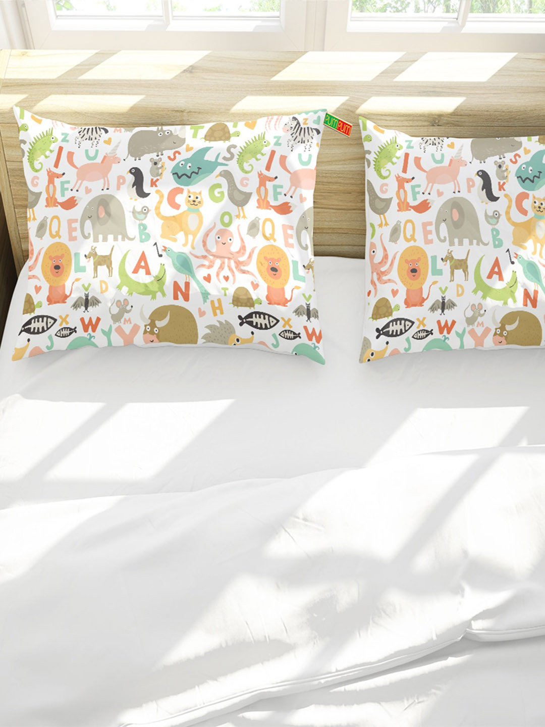 Pum Pum Kids 2  Pieces White Printed Sleep Pillows