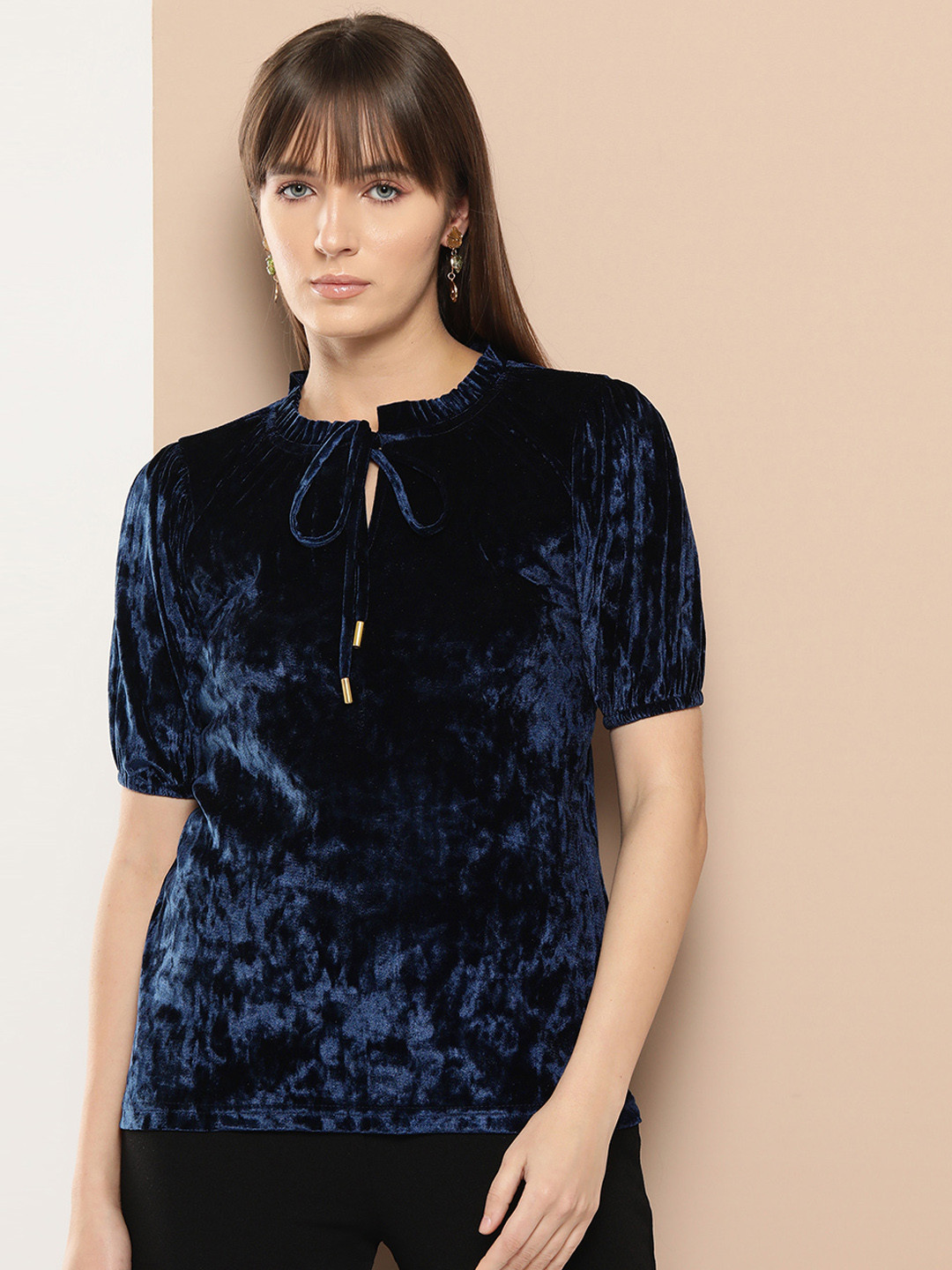 Chemistry Tie-Up Neck Puff Sleeve Velvet Top