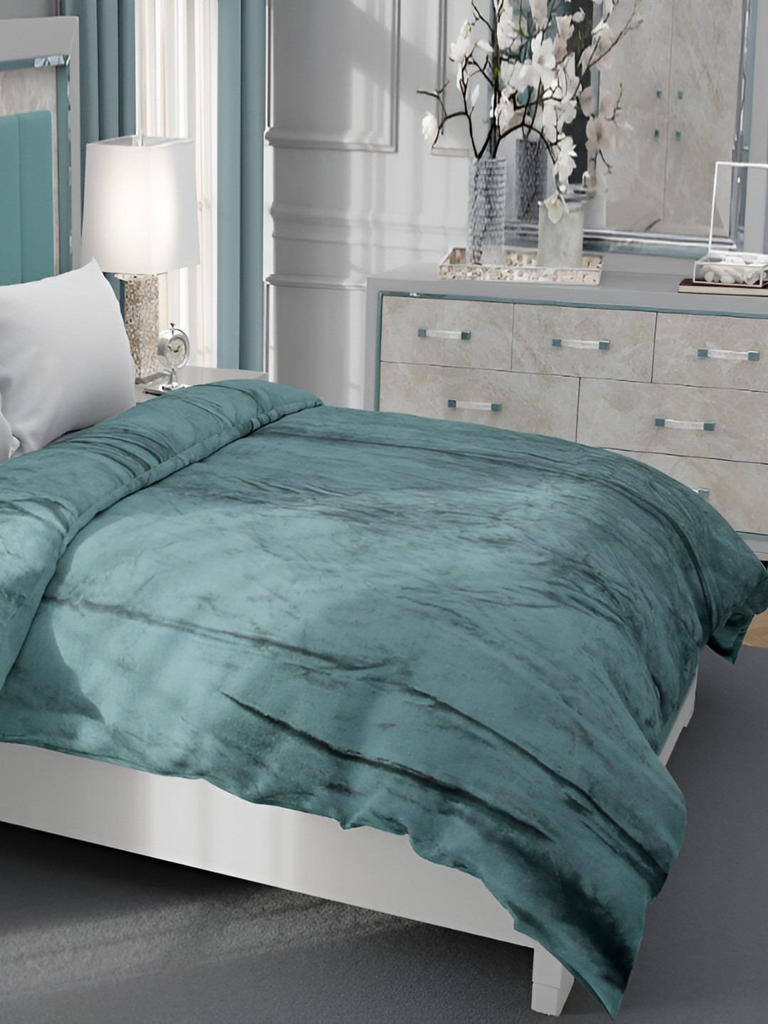 Laying Style Green King Duvet Cover