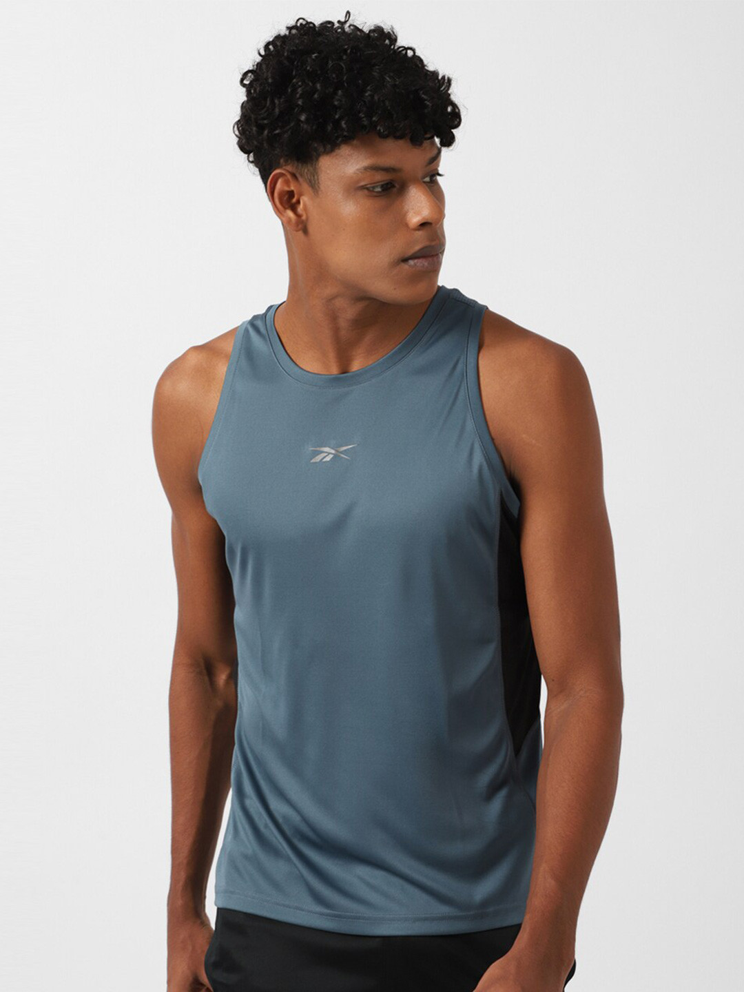 Reebok Round Neck Sleeveless Run Speed wick Singlet Tshirts