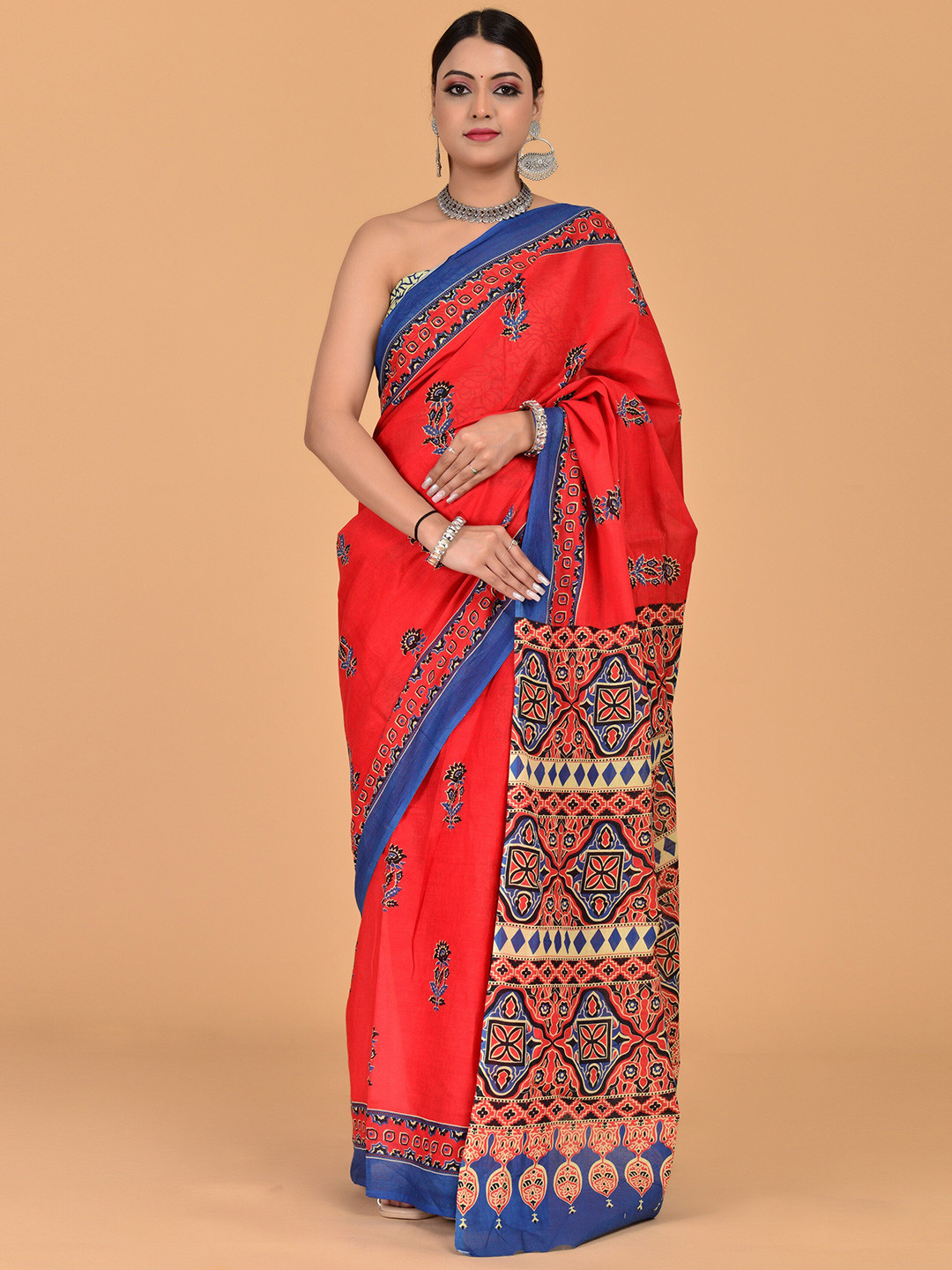 Shivanya  Handicrafts Ethnic Motifs Pure CottonSaree