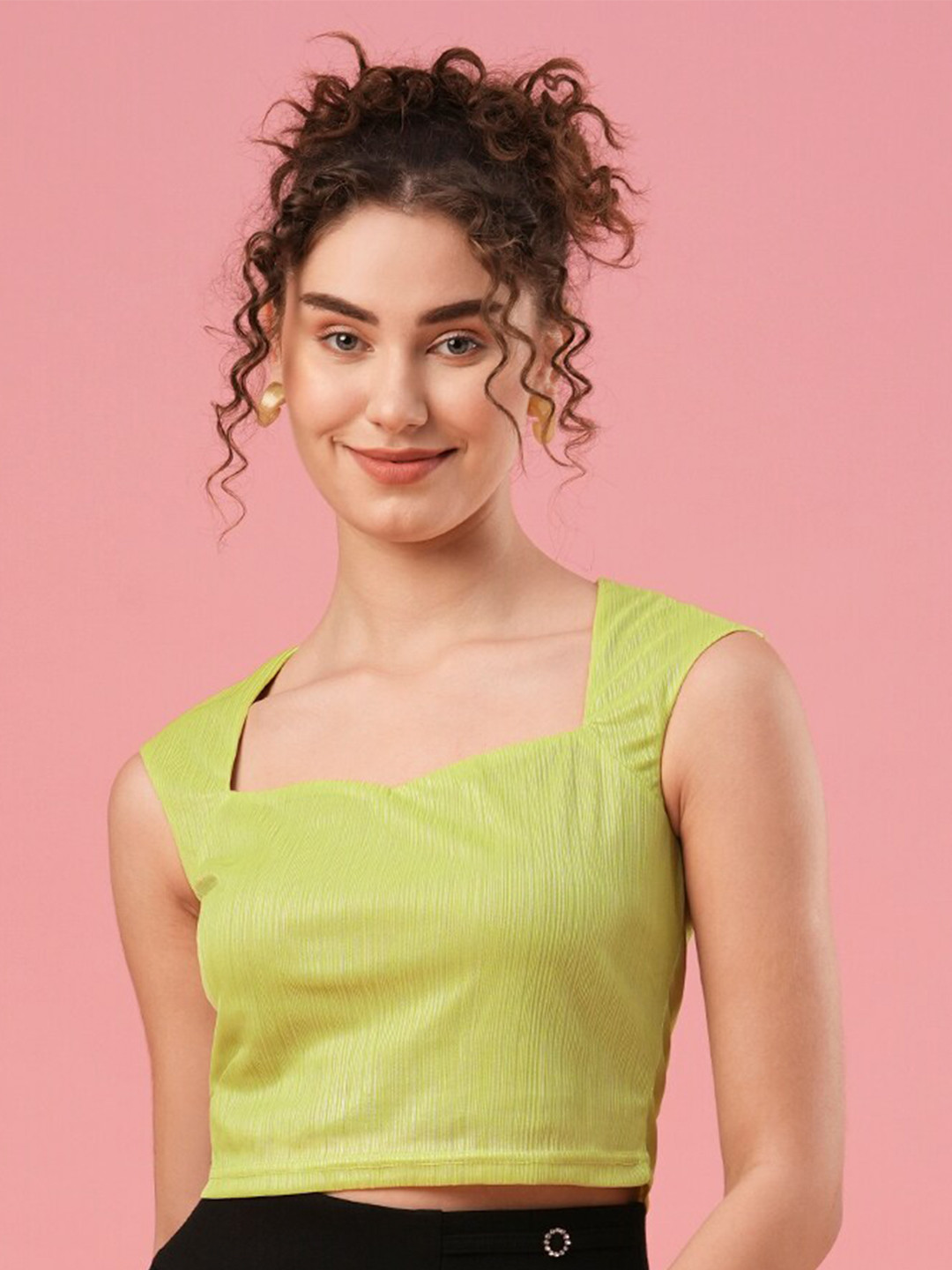 Globus Green Sweetheart Neck Sleeveless Opaque Crop Top