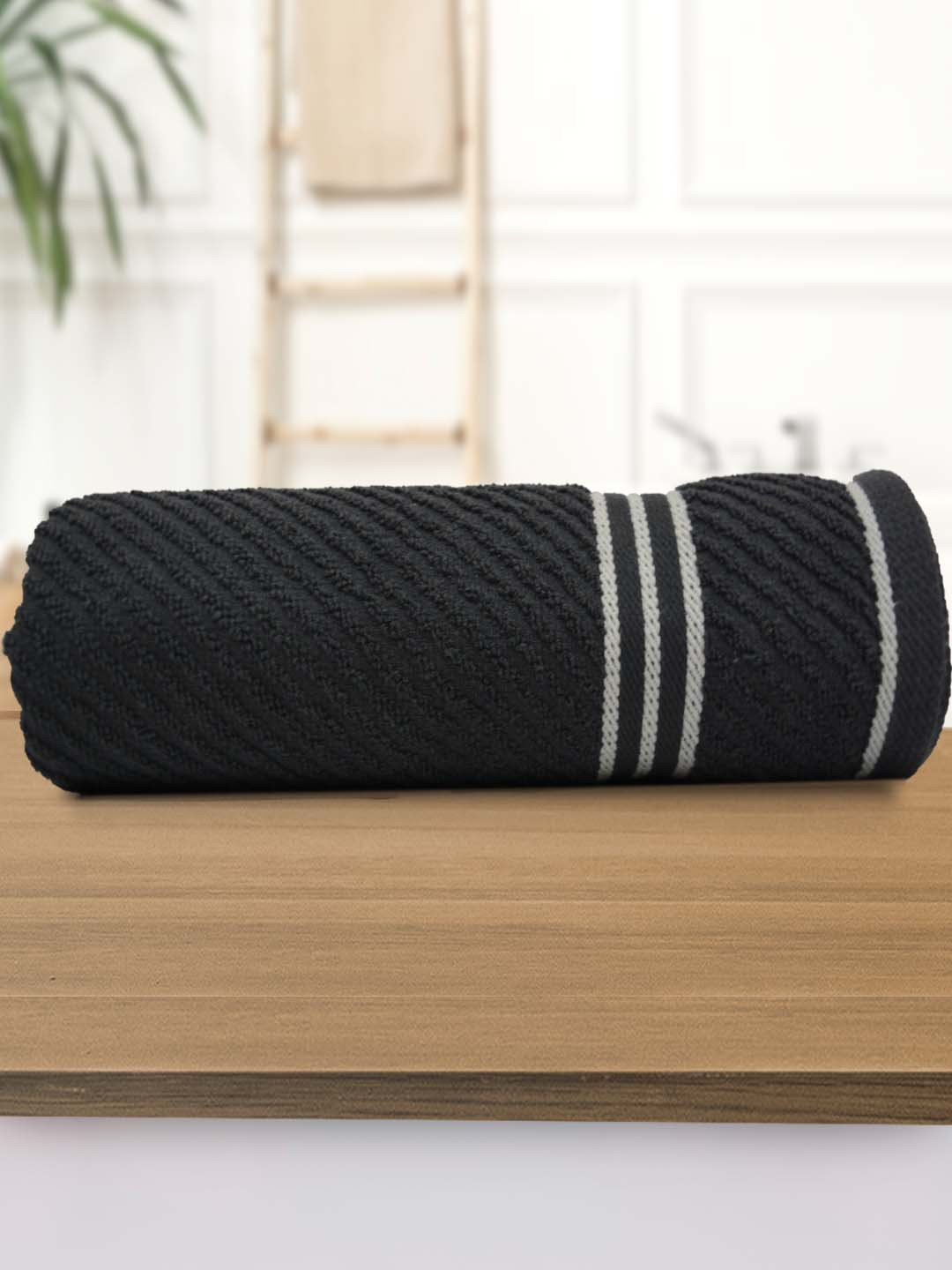 Athom Living Black Striped Bath Towel