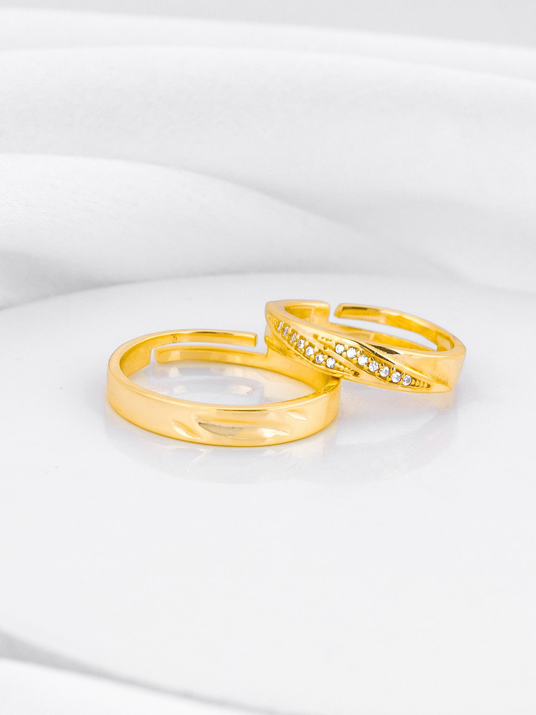 GIVA Unisex Set Of 2 Gold-Plated 925 Sterling Silver Stone Studded Finger Rings