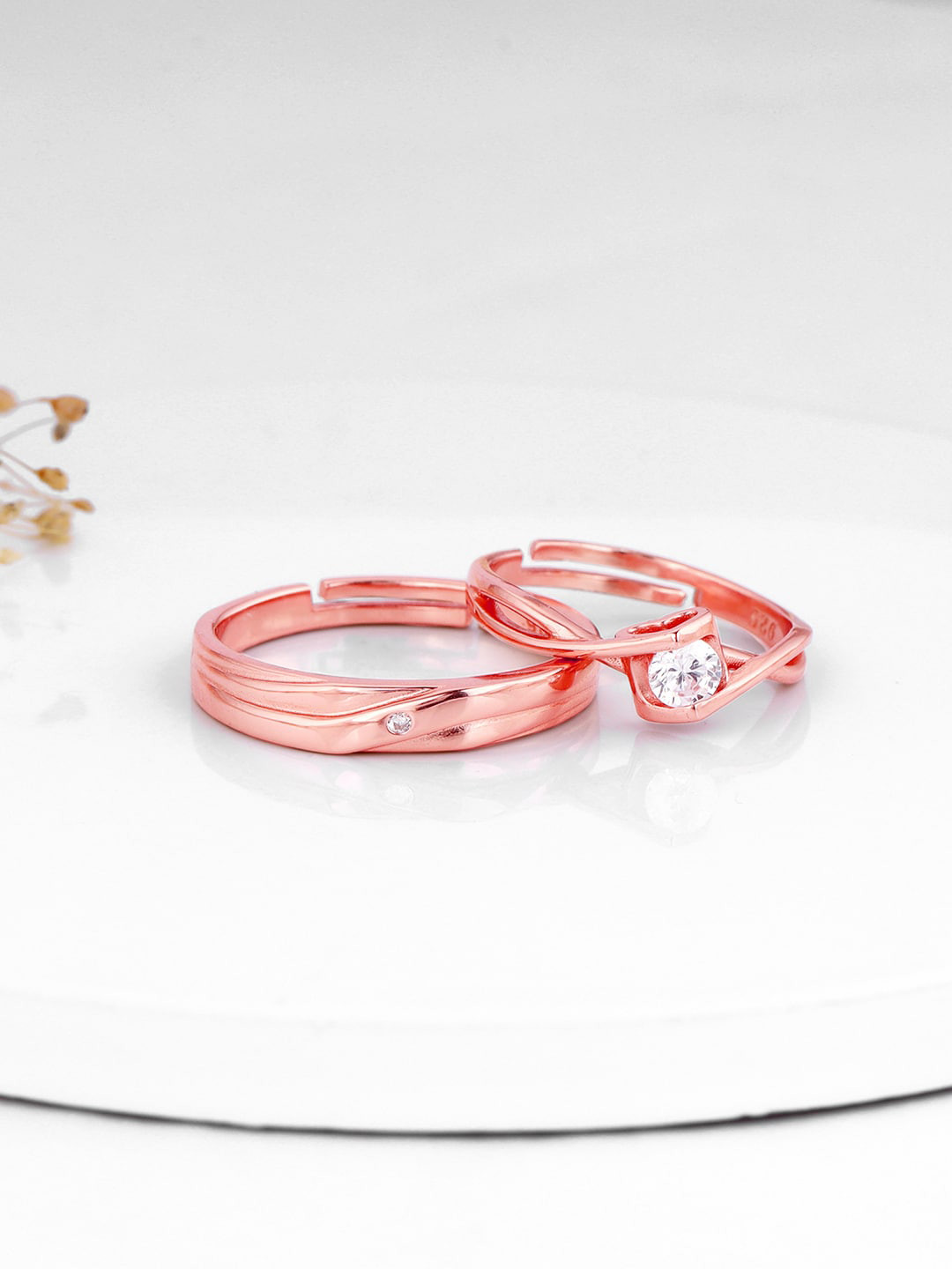 GIVA Unisex Set Of 2 Rose Gold-Plated 925 Sterling Silver Stone Studded Finger Ring