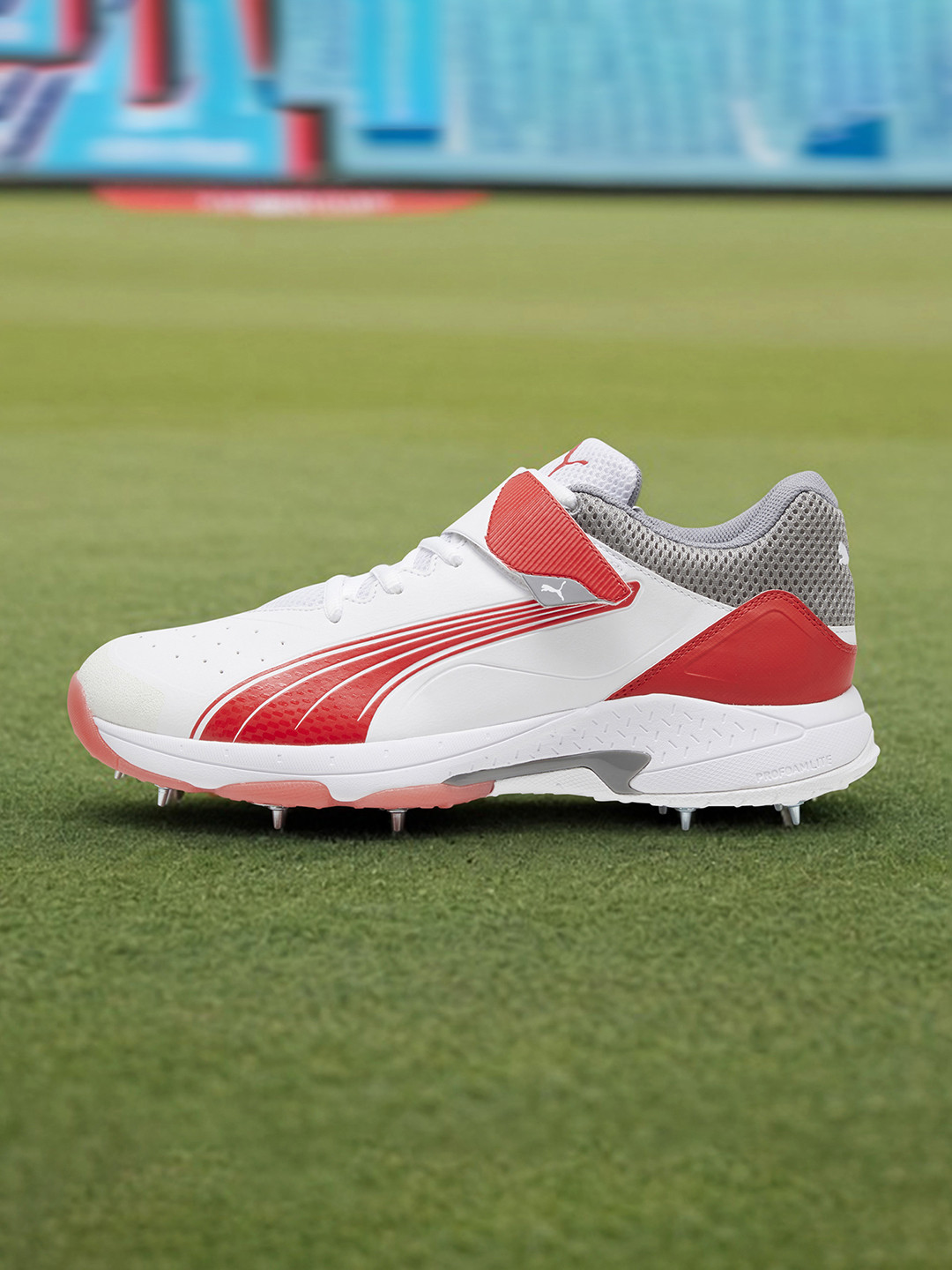 Puma Unisex PUMA Bowling 24.1 Cricket Shoes