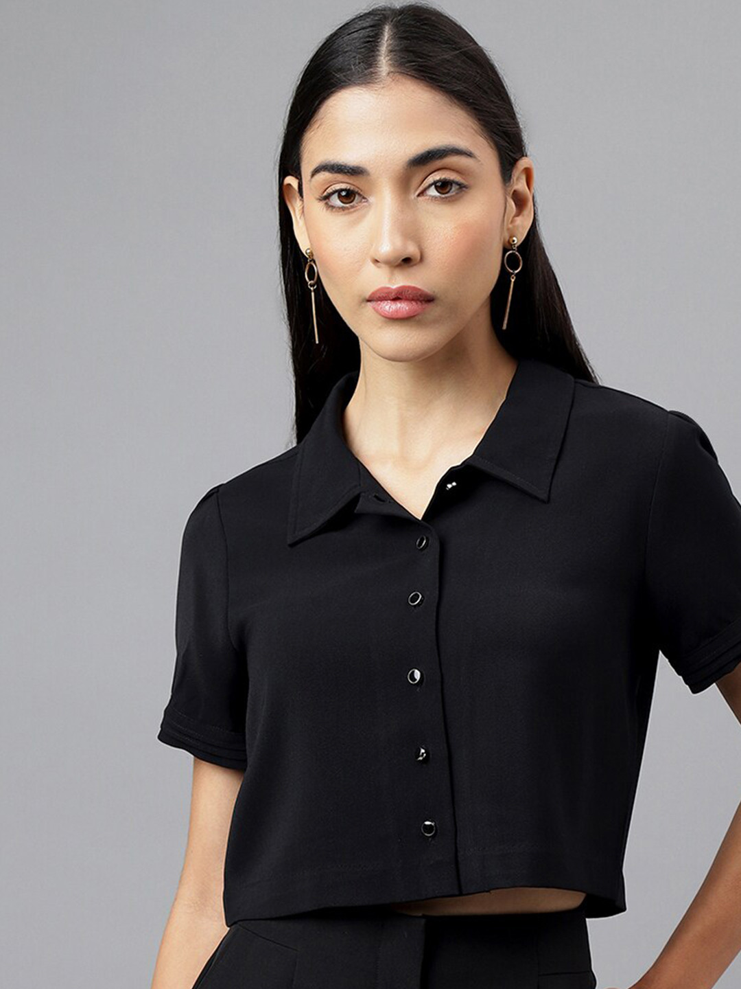 Latin Quarters Short Sleeves Crop Shirt Style Top