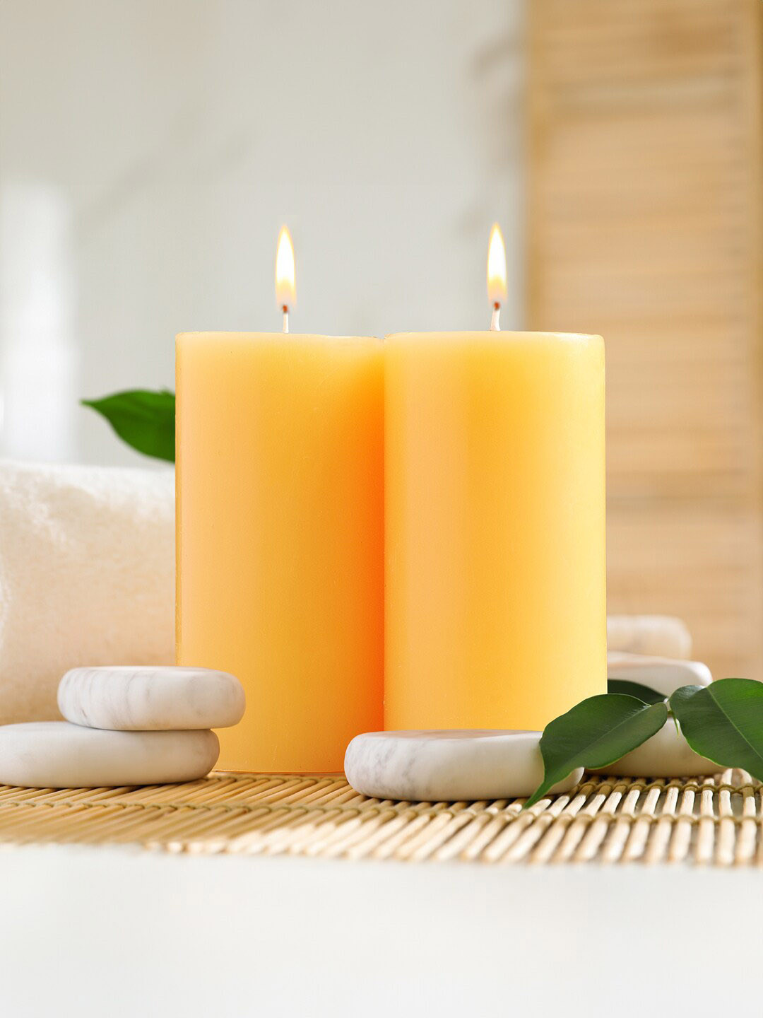 Iris Homefragrances 2Pcs 1 Wick Mango Sorbet Solid Geometric Regular Pillar Candles