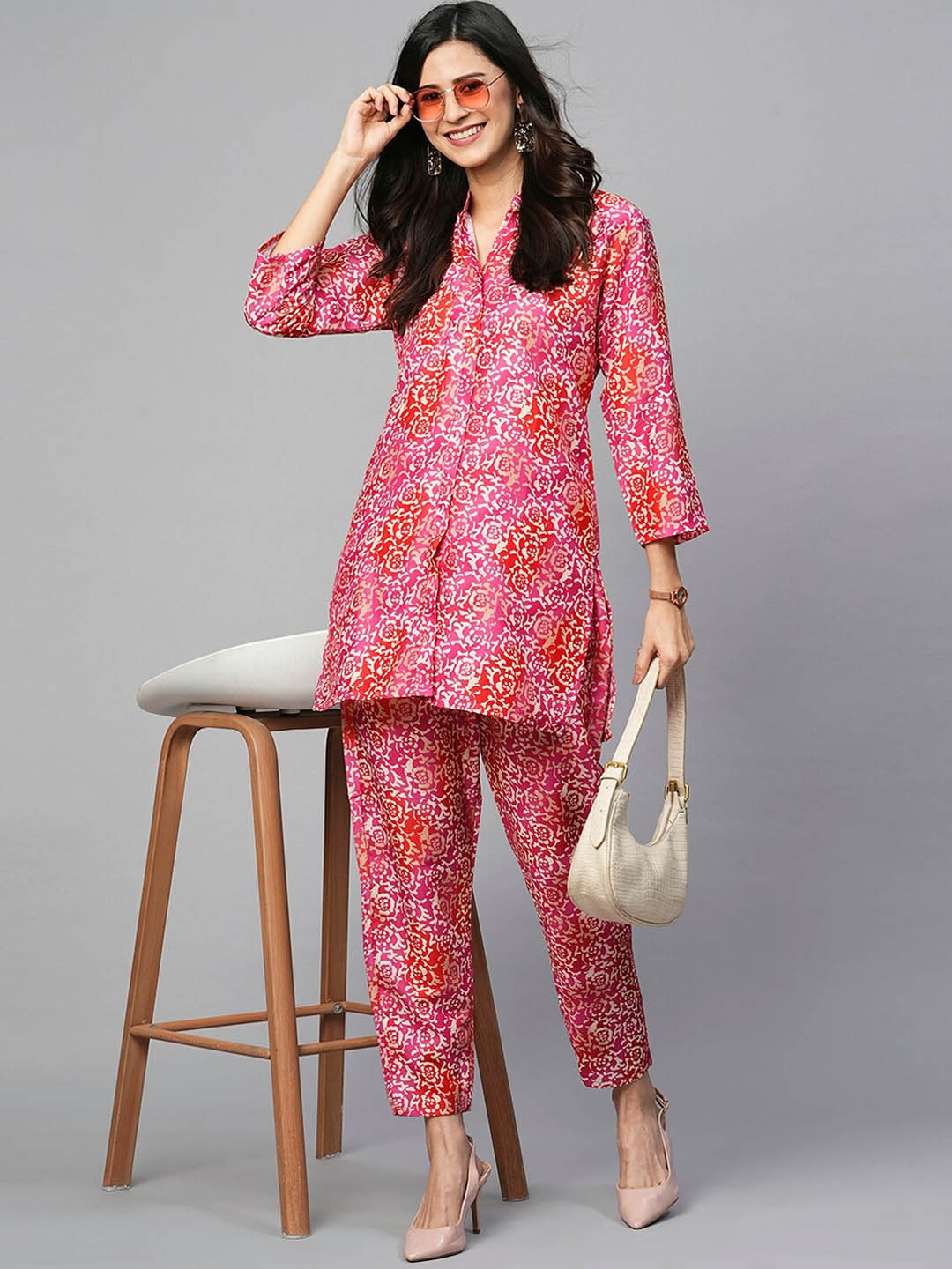 Kiana House Of Fashion Floral Printed Mandarin Collar Kurta With Trousers & Dupatta - Kurta Sets for Women 27414312 | Myntra