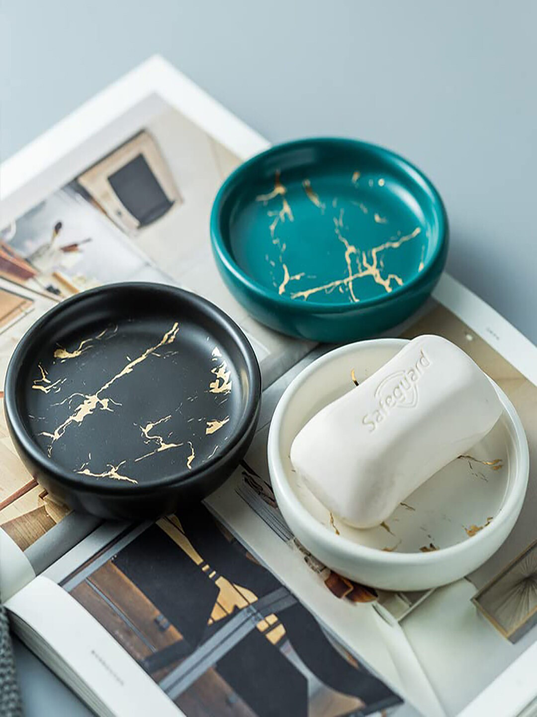 Kuber Industries Abstract Ceramic Soap Dish