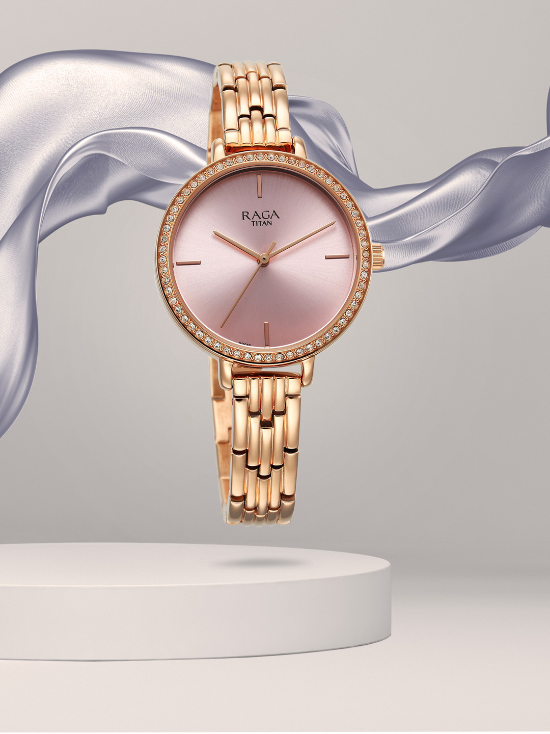 Titan Raga Show Stopper Women Embellished Dial Bracelet Analogue Watch 95286WM01