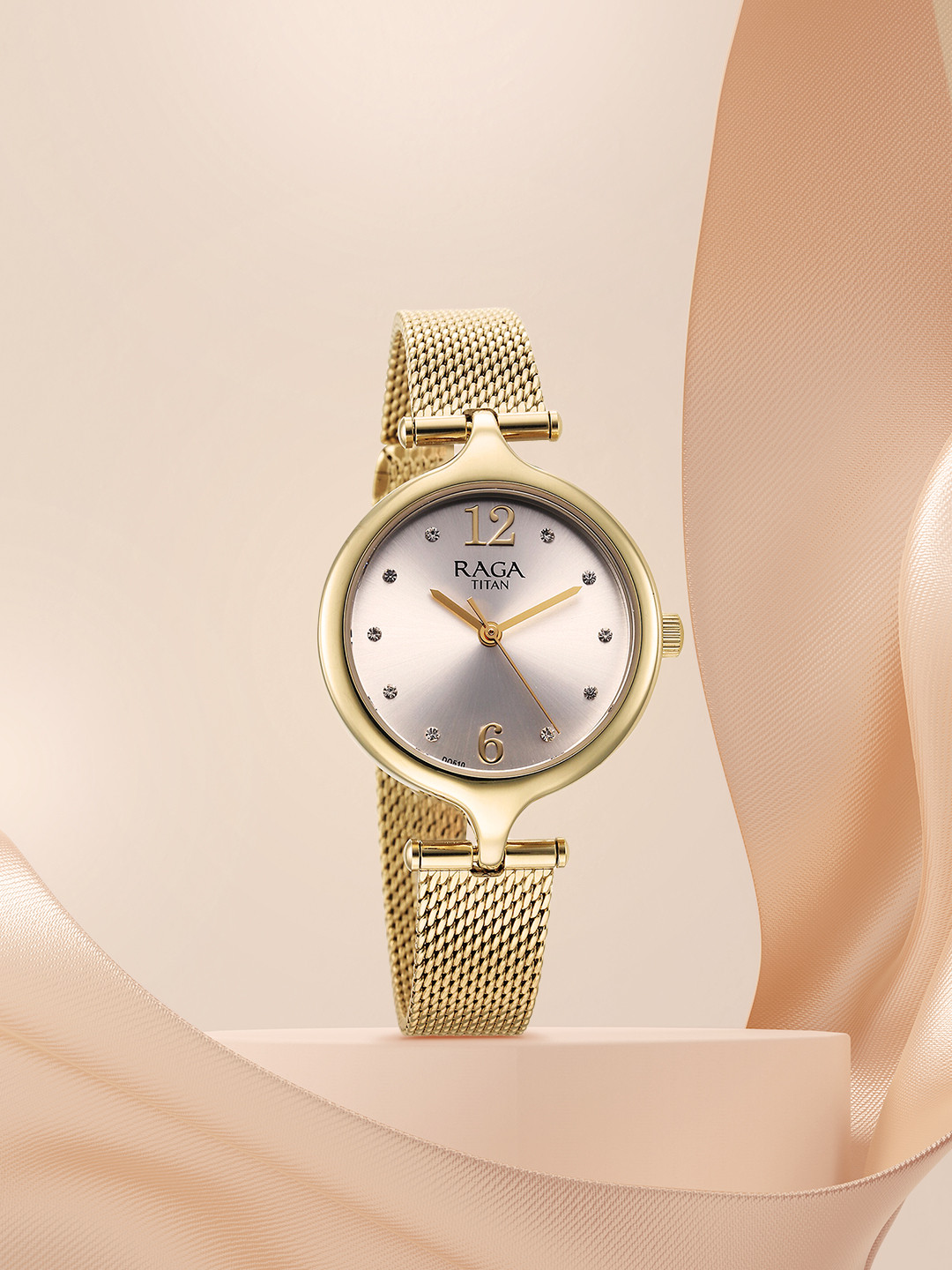 Titan Raga Show Stopper Women Embellished Bracelet Analogue Watch 95268YM01