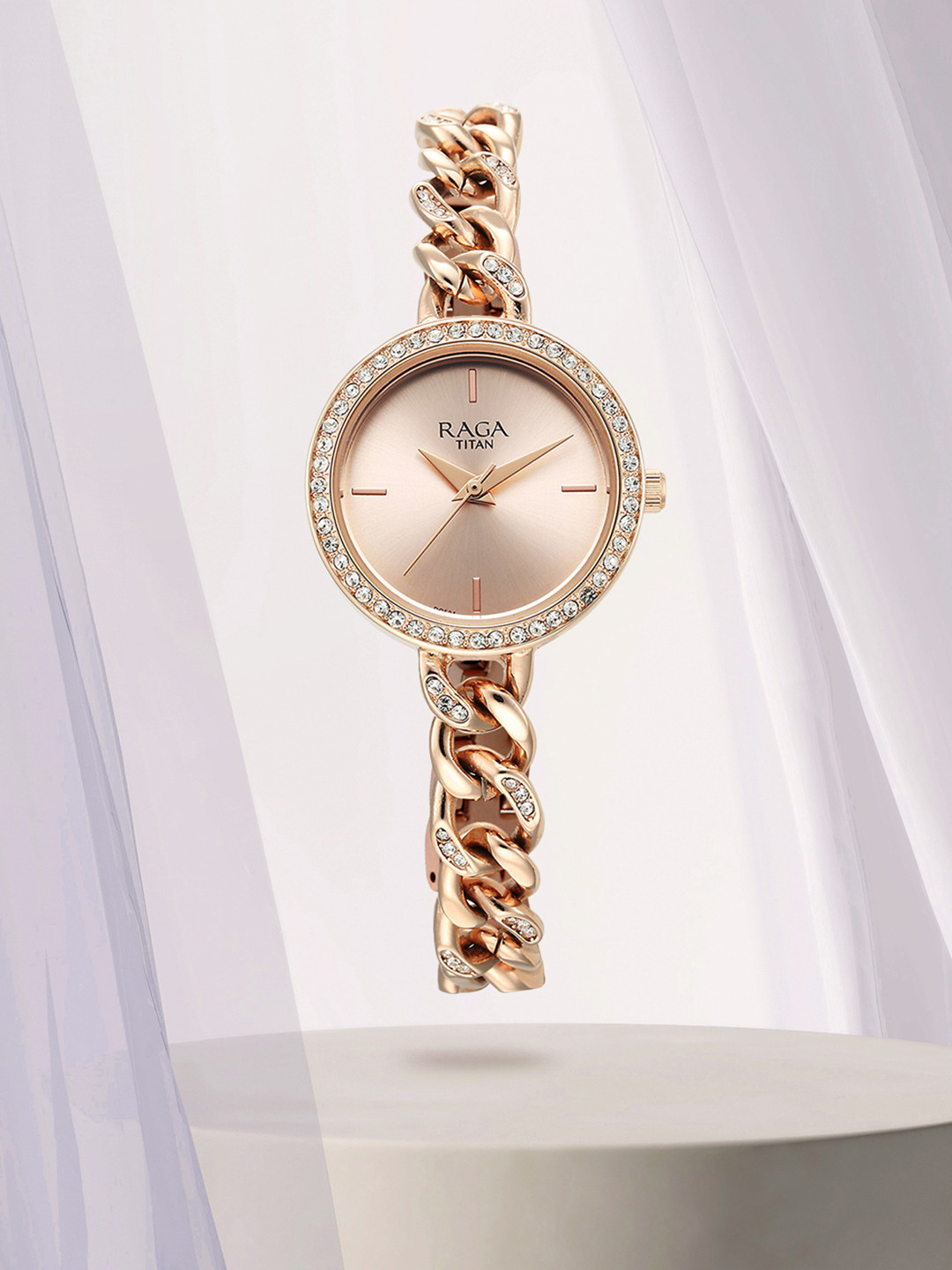 Titan Raga Show Stopper Women Embellished Dial & Bracelet Analogue Watch 95288WM01