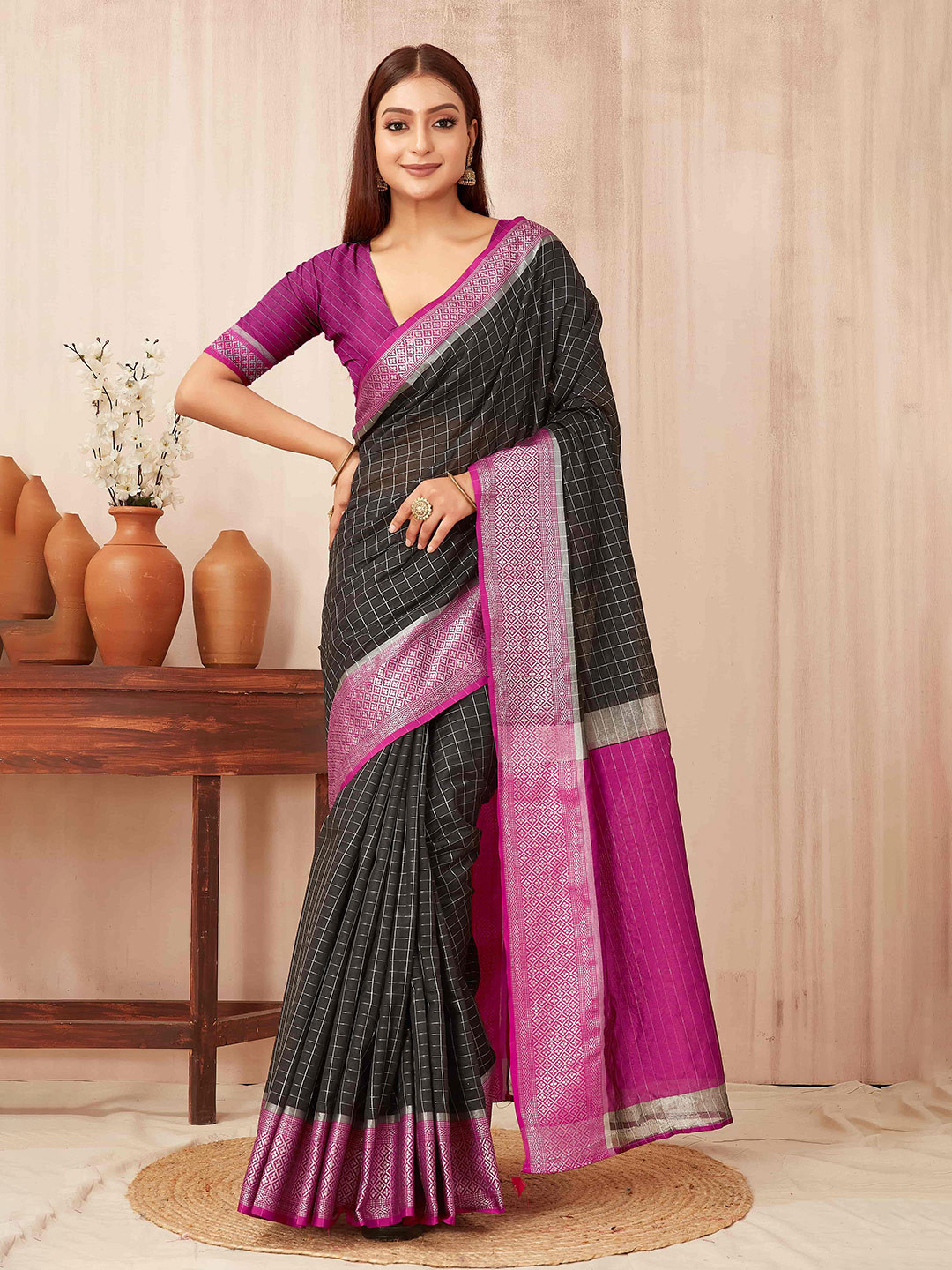 Silk Land Checked Zari Banarasi Silk Gadwal Saree