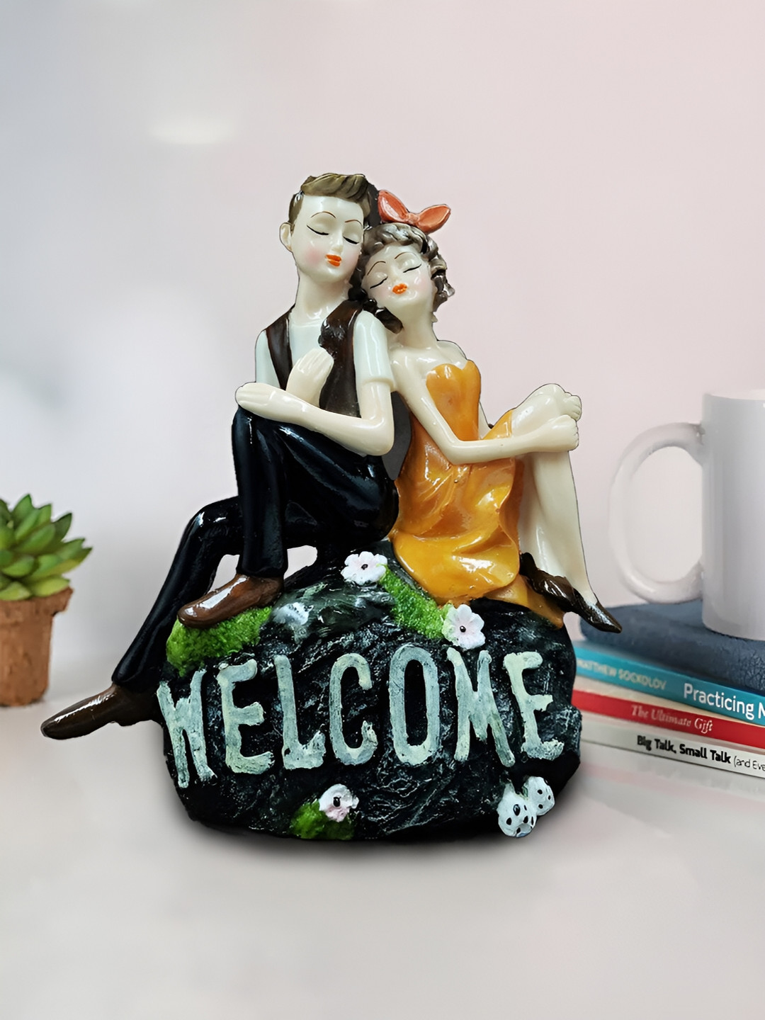CraftVatika Love Couple Black Polyresin Natural Living Room Small Showpiece - 8.3 Inches