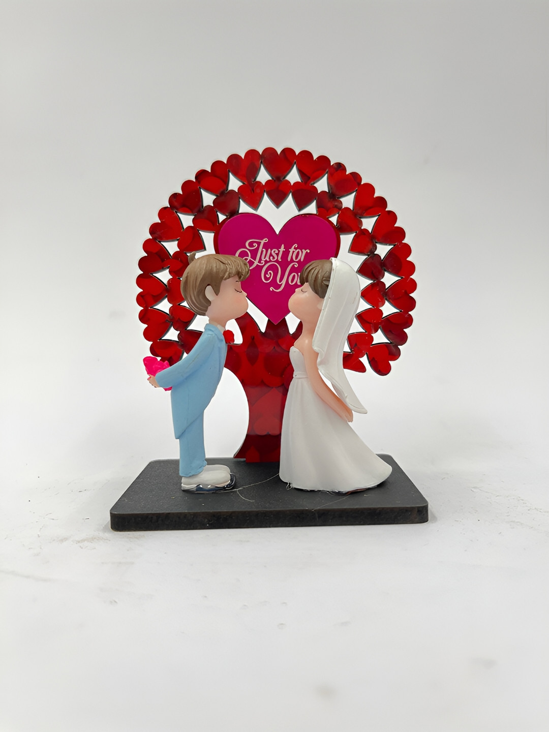 CraftVatika Love Couple Red Polyresin Glossy Living Room Tiny Showpiece - 4.7 Inches
