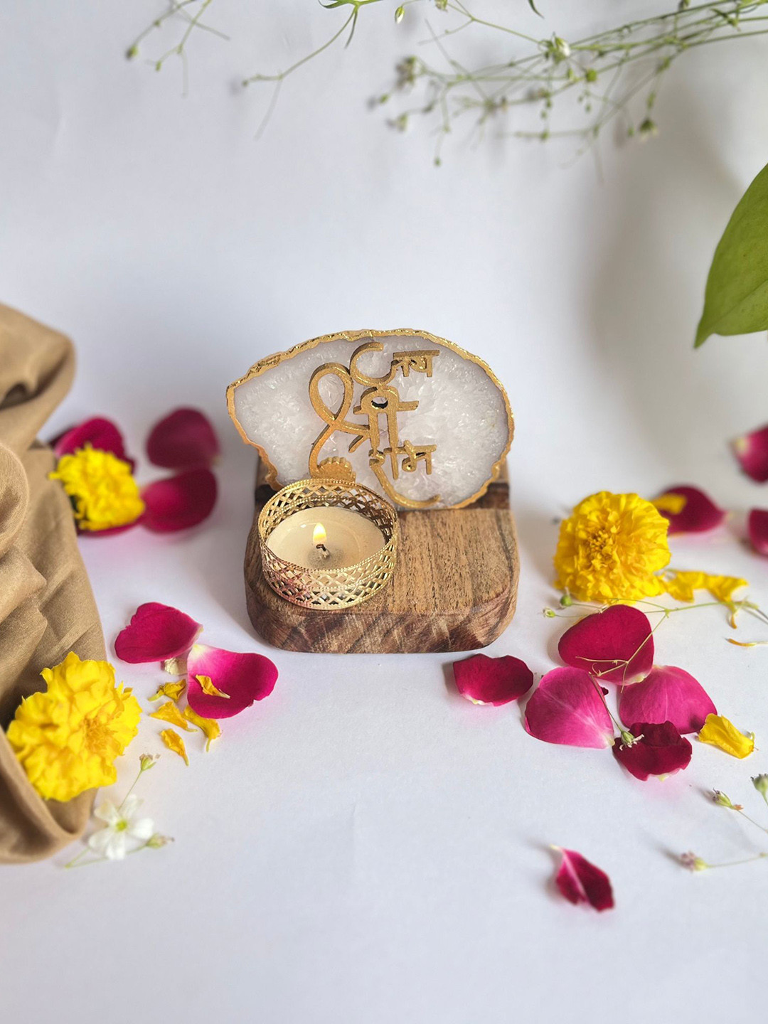 HOMEARTE White & Gold-Toned Jai Shree Ram Stoneware Candle Holder