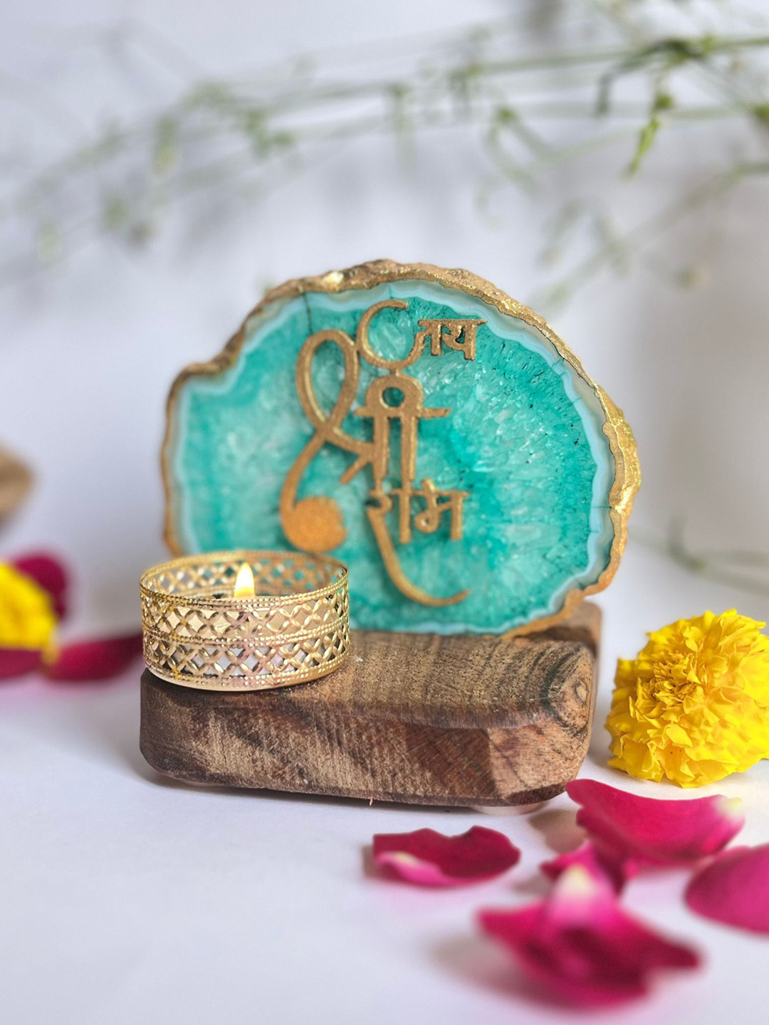 HOMEARTE Green & Gold-Toned Stoneware Candle Holder