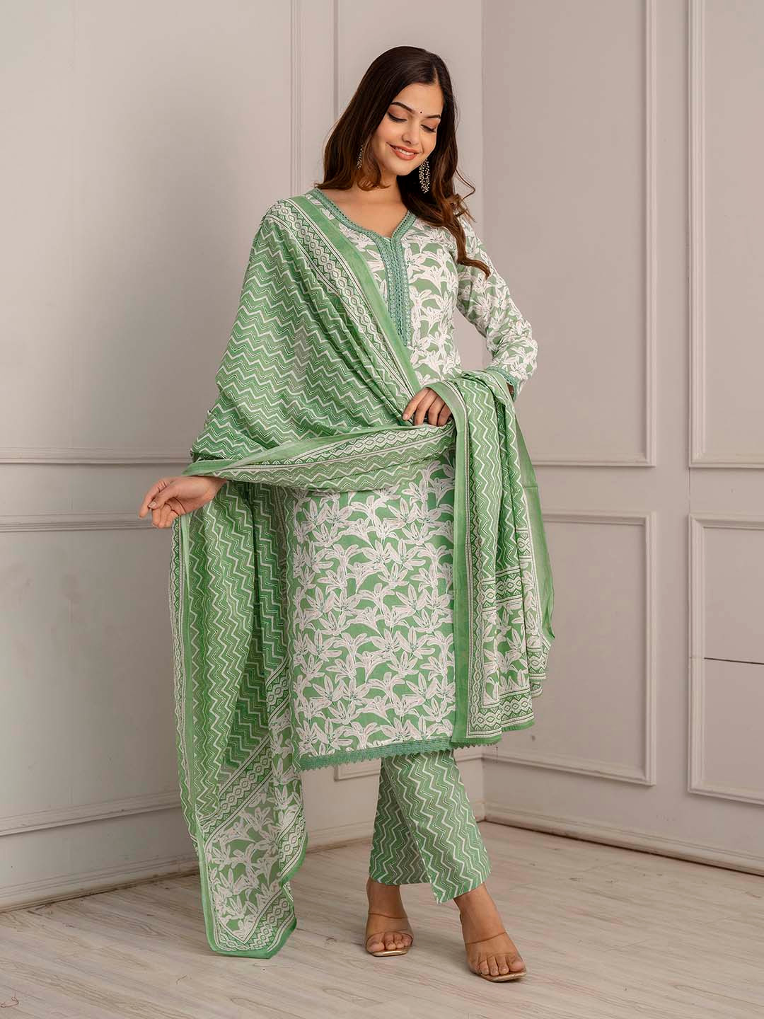 Anouk  Green Floral Printed Mirror Work Pure Cotton Kurta Set With Dupatta