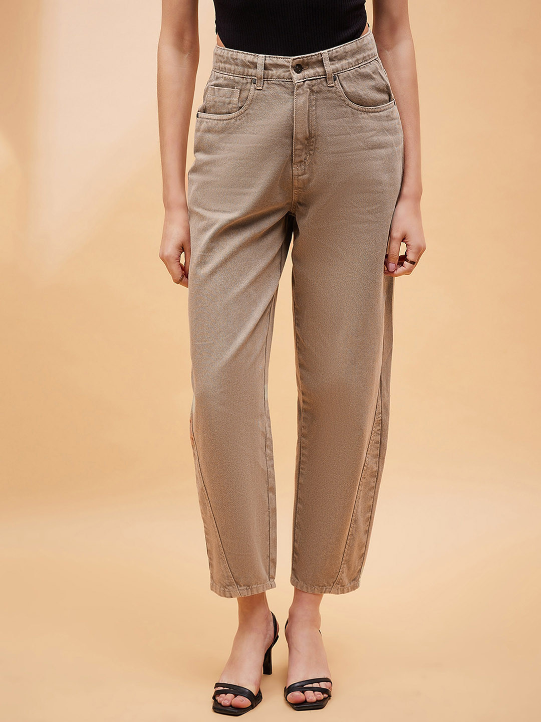 SASSAFRAS BASICS Women Carrot Mid Rise Pure Cotton Mom Fit Jeans