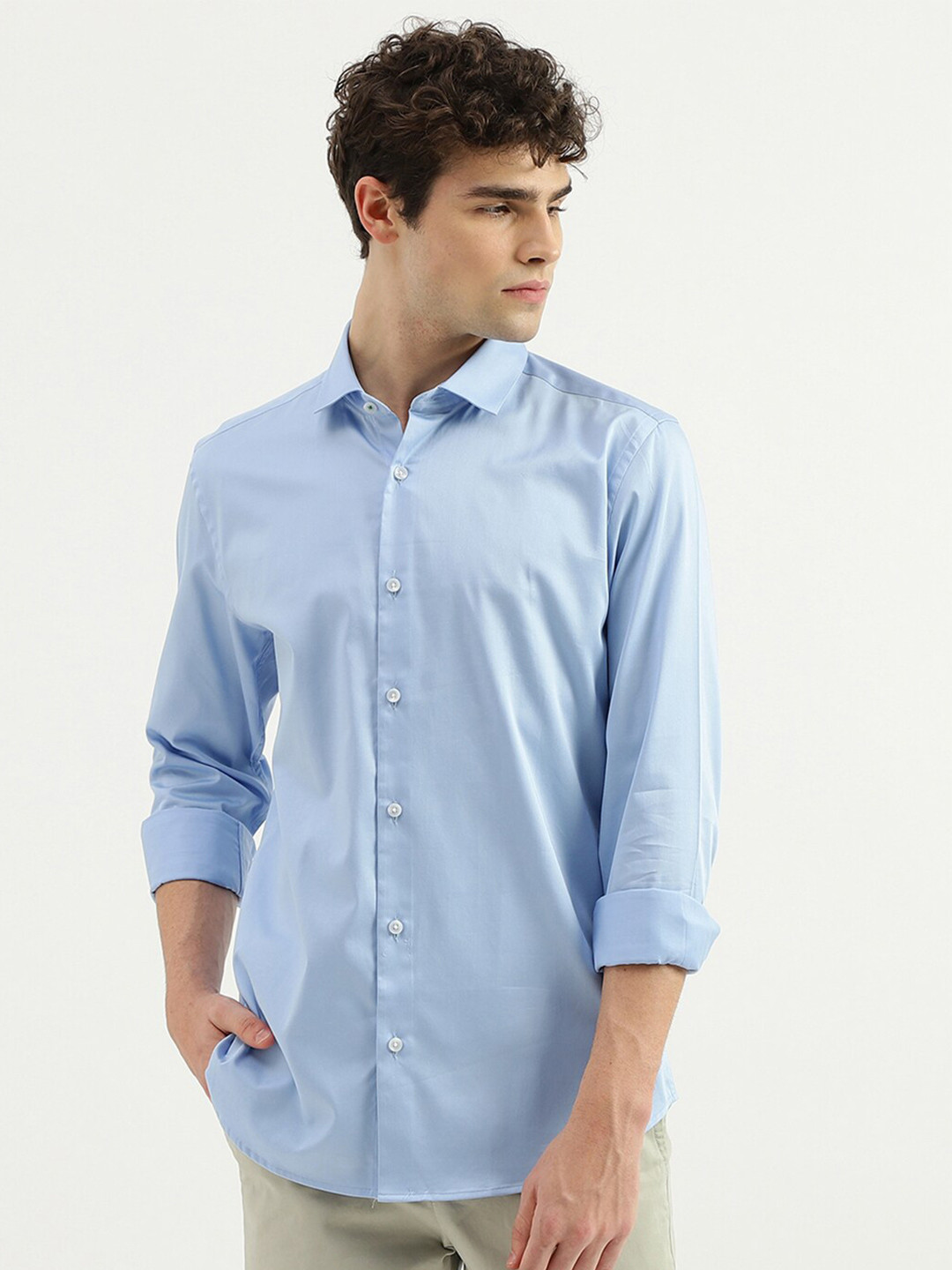 United Colors of Benetton Cotton Spread Collar Slim Fit Curved Formal Shirt