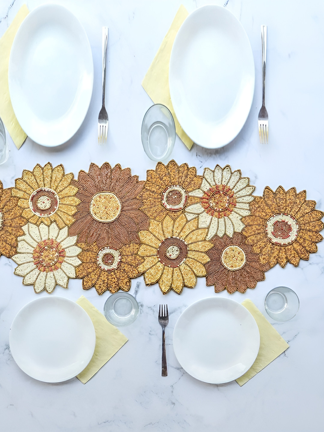 YWULY Brown & Beige Floral Embellished Dining Table Runner