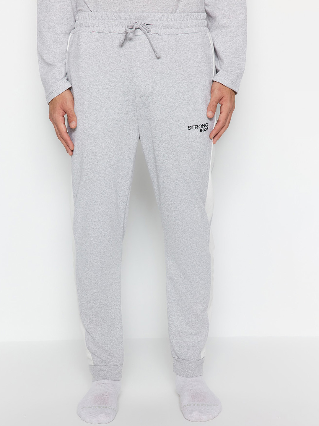 Trendyol Men Solid Pyjama Set