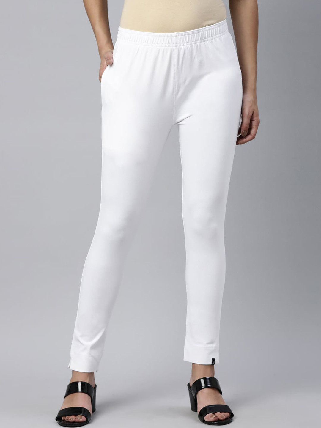 TWIN BIRDS Women Regular Fit Sleek Ethnic Knitted Kurti Pant with Functional Pocket