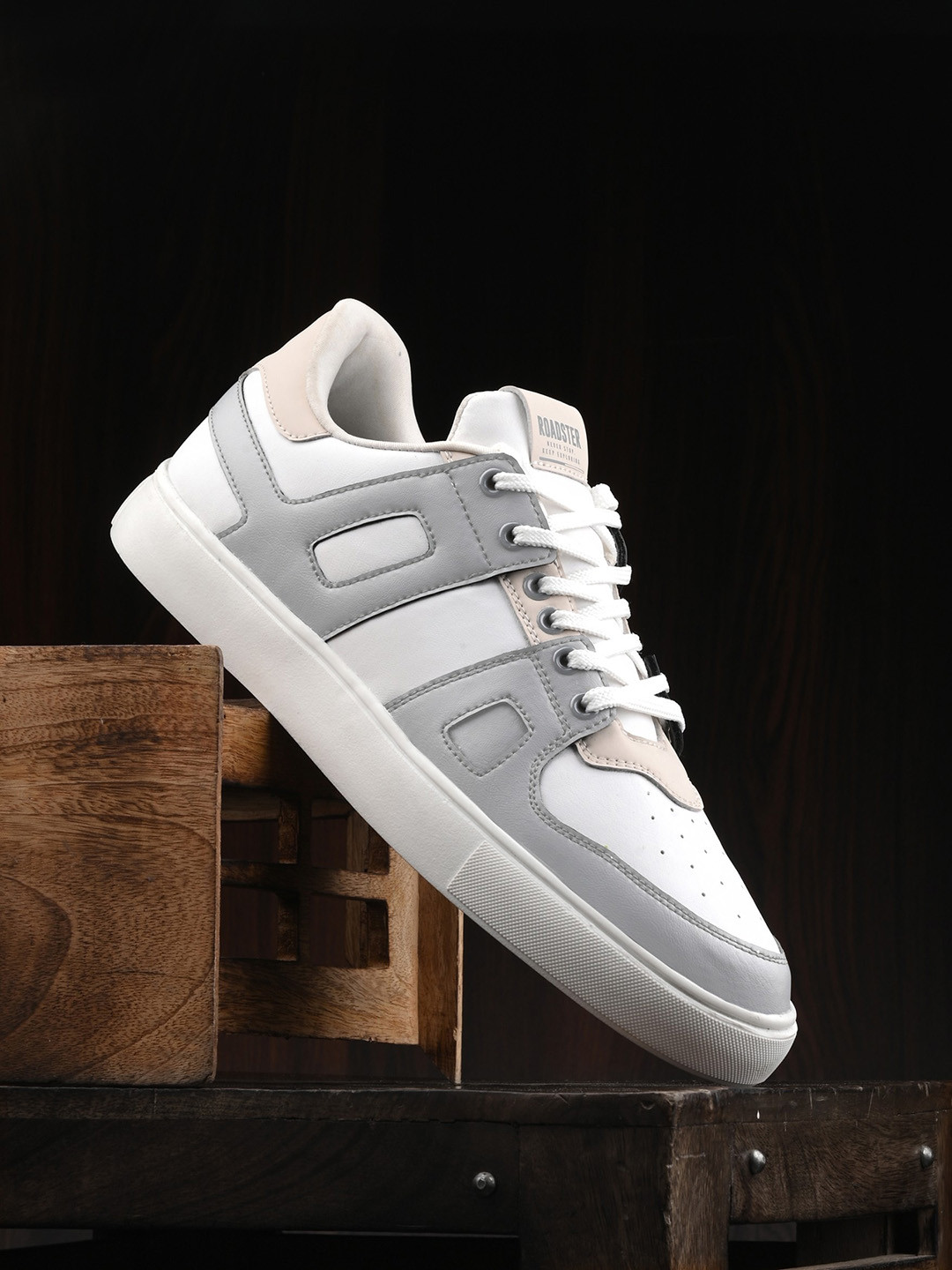 The Roadster Lifestyle Co. Street Surge Collection Men Colourblocked Lace Up Sneakers