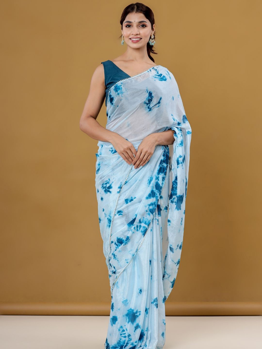 PRETTY PALLU Tie and Dye Chiffon Saree