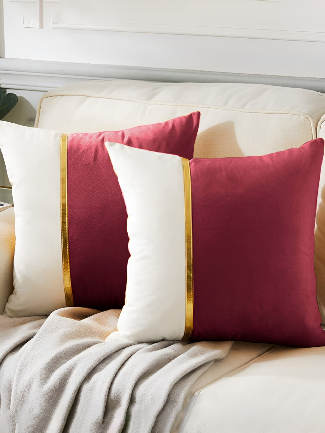 AEROHAVEN Red Colourblocked Velvet Durable 2 Pcs Patchwork Square Cushion Covers -18x18In
