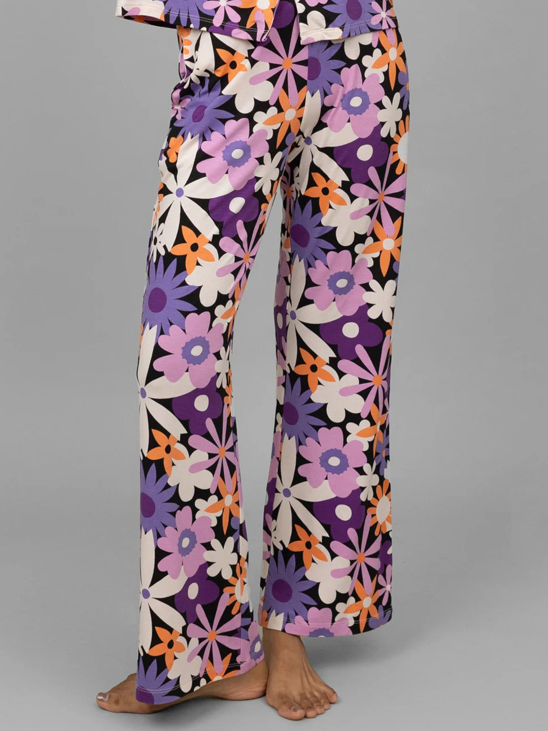 necesera Jet Set Zen Floral Printed Relaxed Fit Lounge Pant