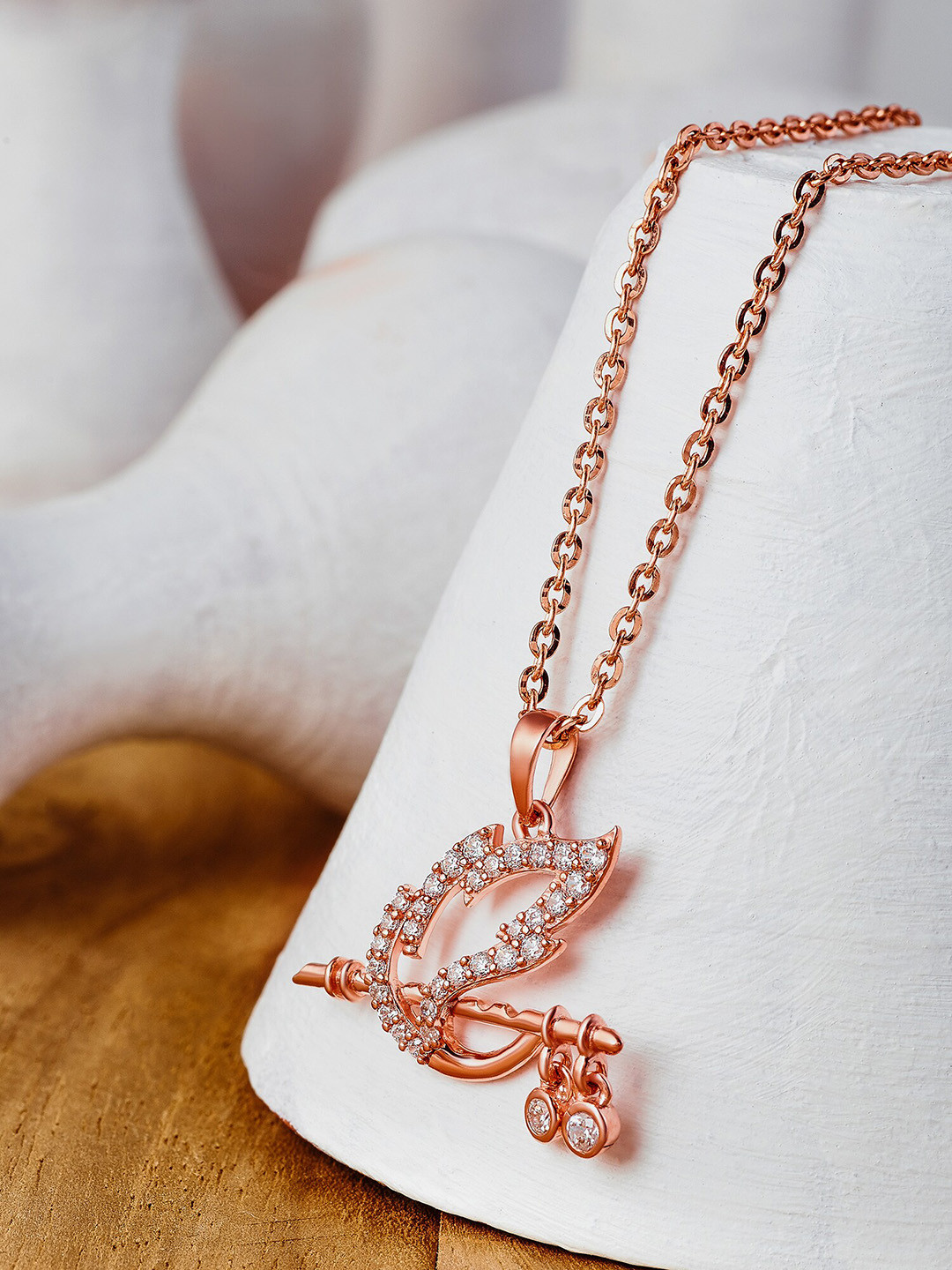 SILBERRY Rose Gold-Plated Circular Pendant With Chains