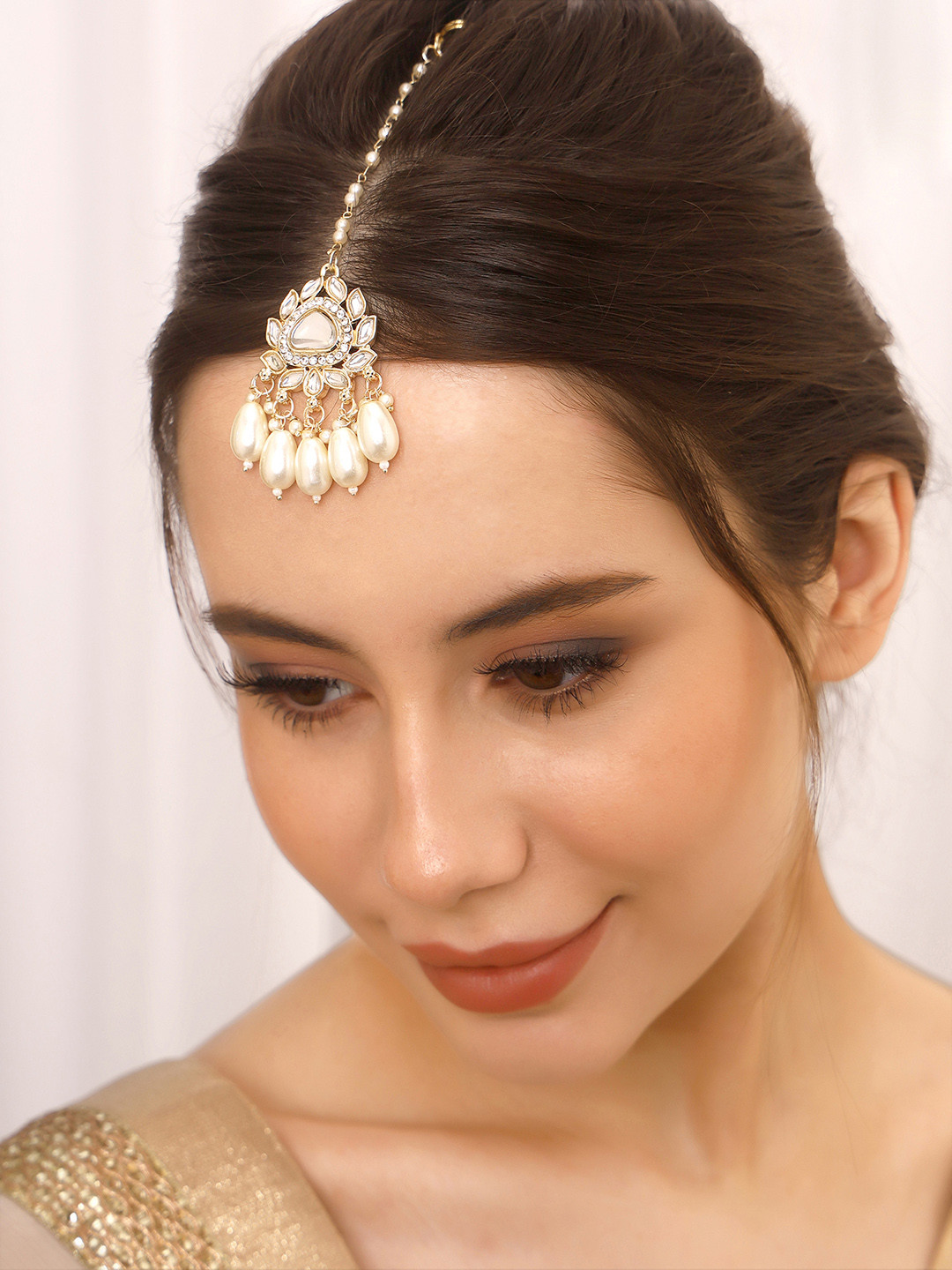 Priyaasi Flower Shaped Kundan-Studded & Beaded Maang Tikka