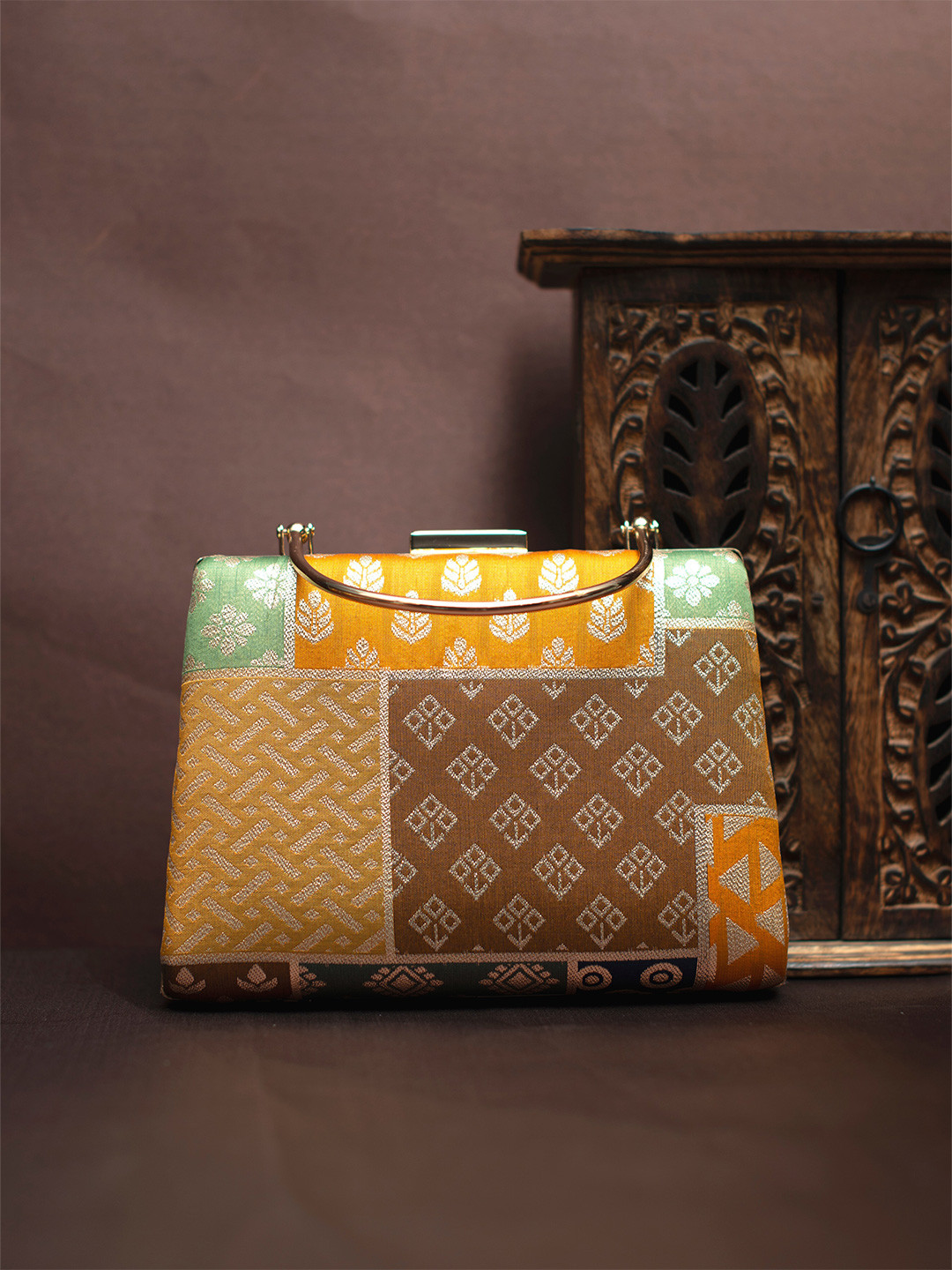 ARTKLIM Self Design Brocade Party Box Clutch