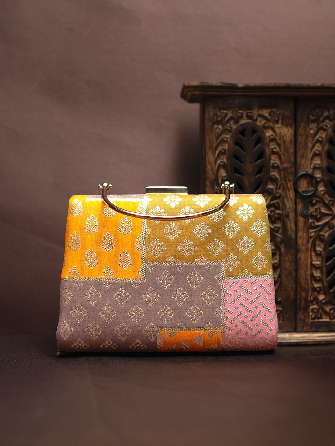 ARTKLIM Self Design Brocade Party Box Clutch