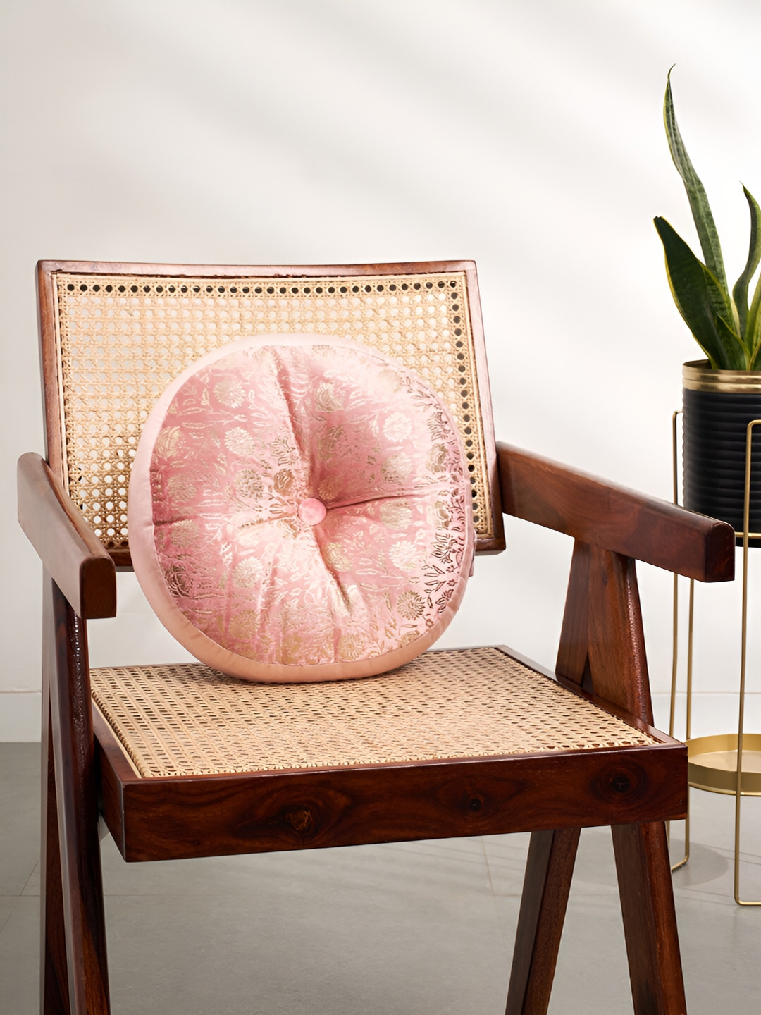 Living scapes by Pantaloons Peach Floral Cotton Washable Round Cushion Cover -16x16In