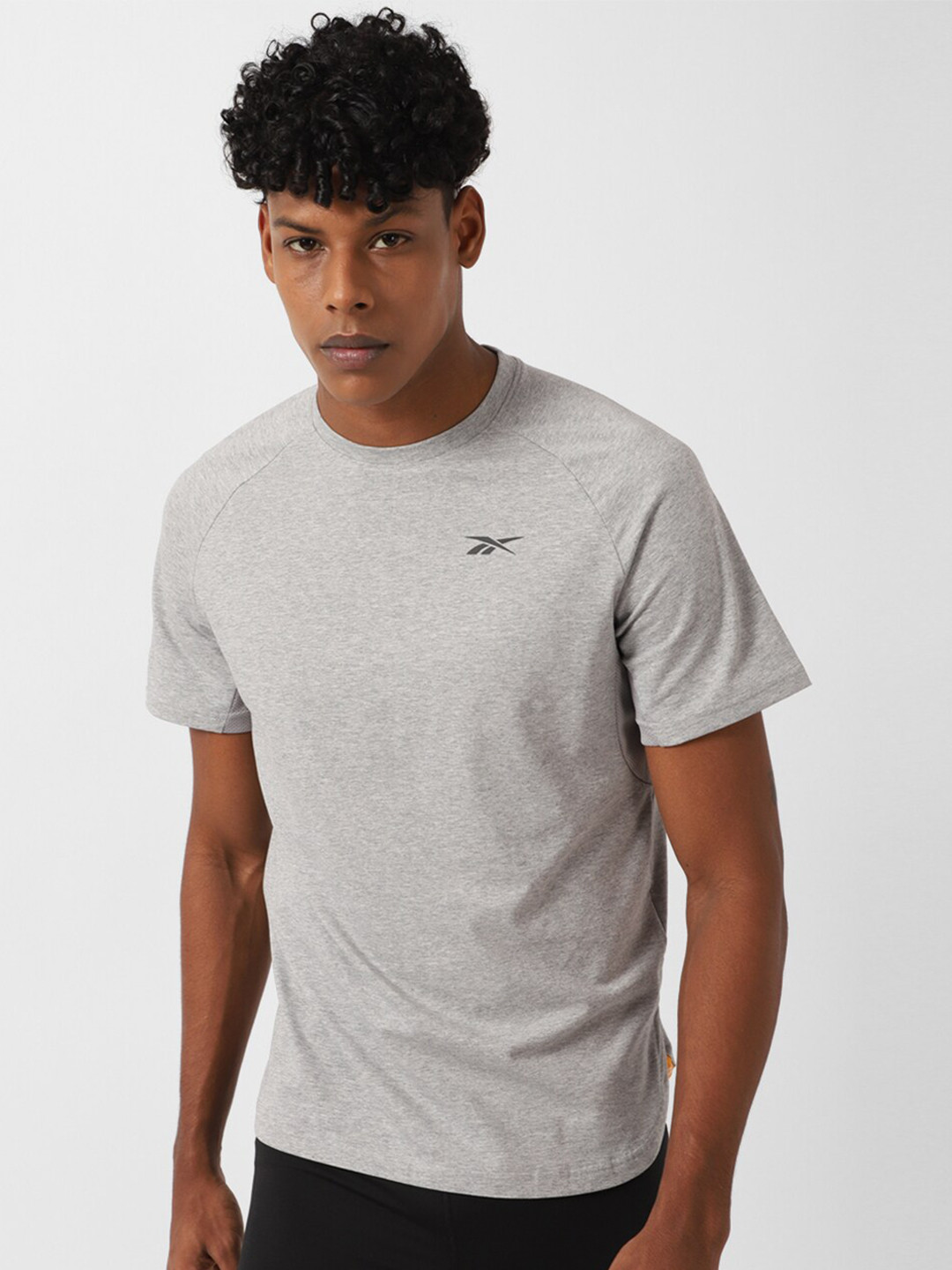 Reebok Yg Raglan Sleeves Round Neck Slim Fit T-Shirt