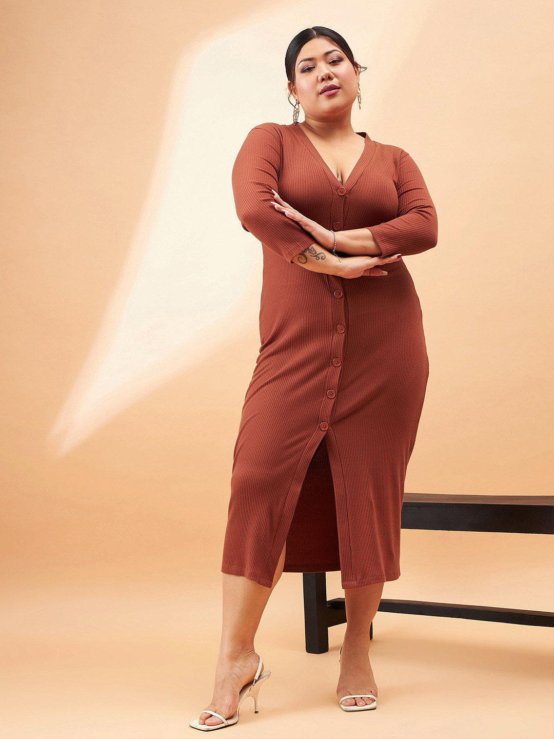 SASSAFRAS Curve Plus Size Rust Brown Ribbed V-Neck A-Line Midi Dress